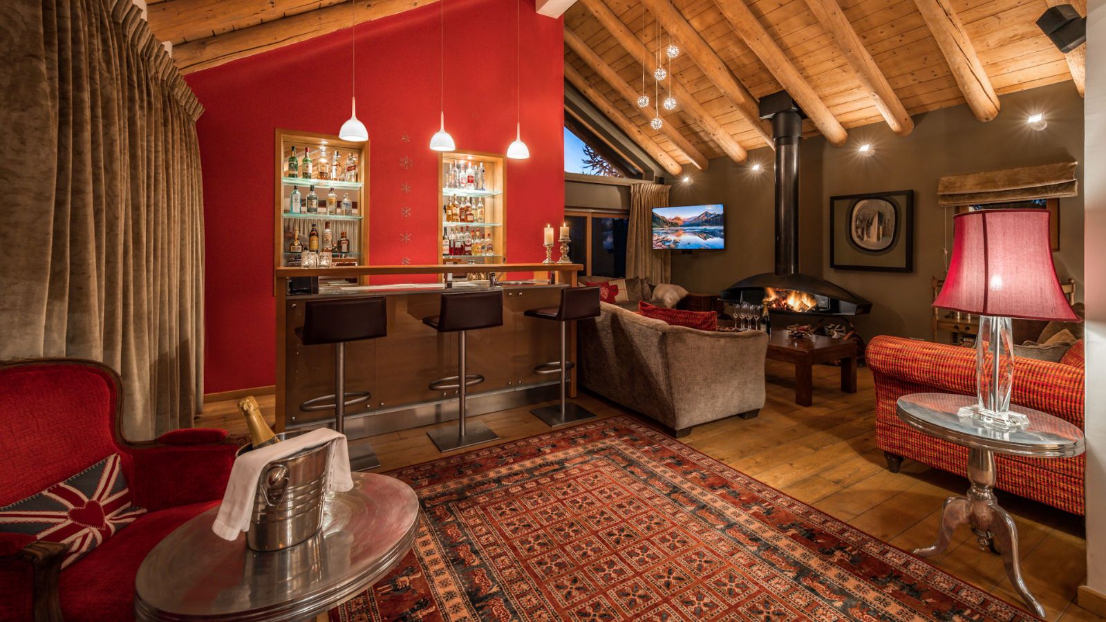 luxury-ski-chalet-meribel-arolla-oxfordski-lounge.jpg