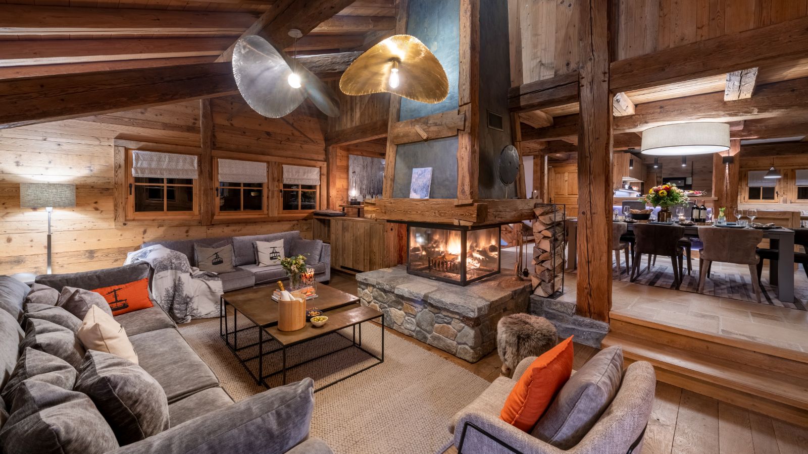 Luxury-Ski-Chalet-Megeve-Chalet-La-Connivence-Oxford-Ski-Bedroom (15).jpg