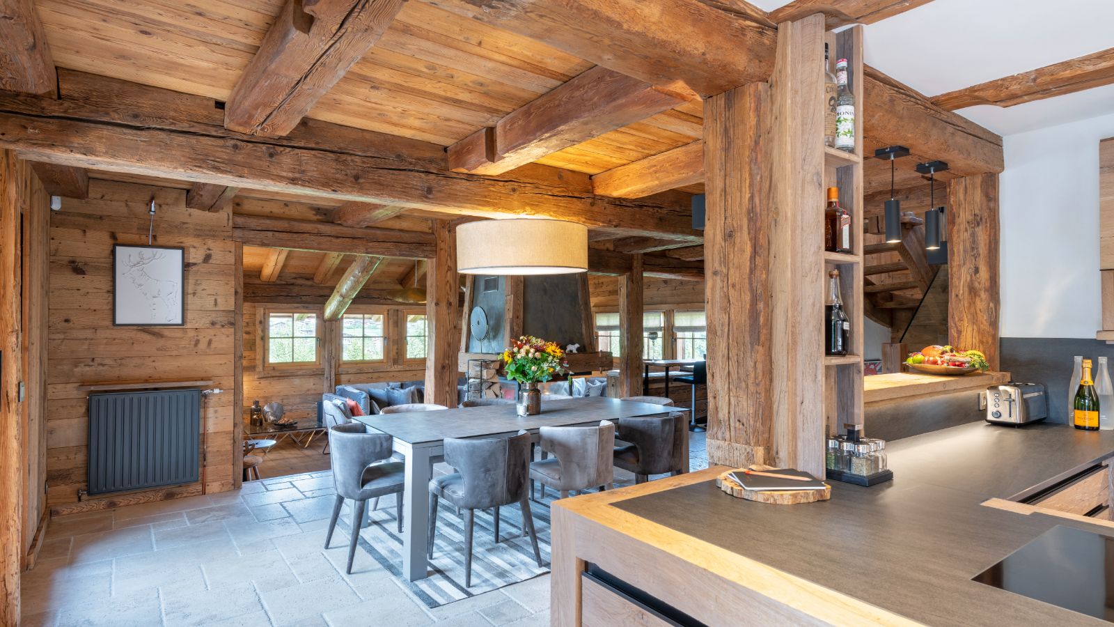 Luxury-Ski-Chalet-Megeve-Chalet-La-Connivence-Oxford-Ski-Dining.jpg