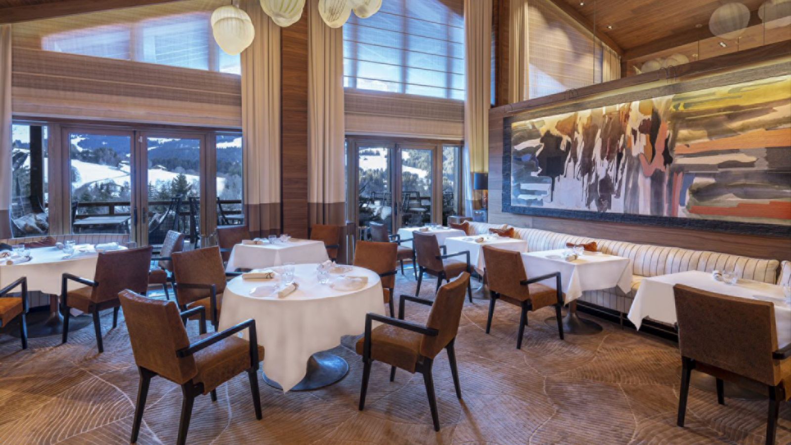 Luxury-Ski-Hotel-Megeve-Four-Seasons-Megeve-La-Dame-de-Pic.jpg