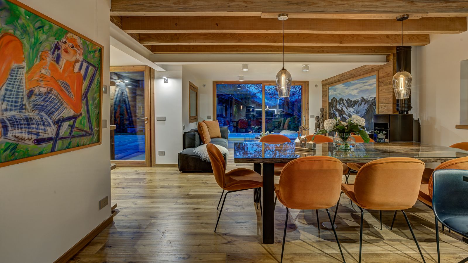 Luxury-Ski-Chalet-Chamonix-Chalet-Picoso-Oxford-Ski-Lounge (5).jpg