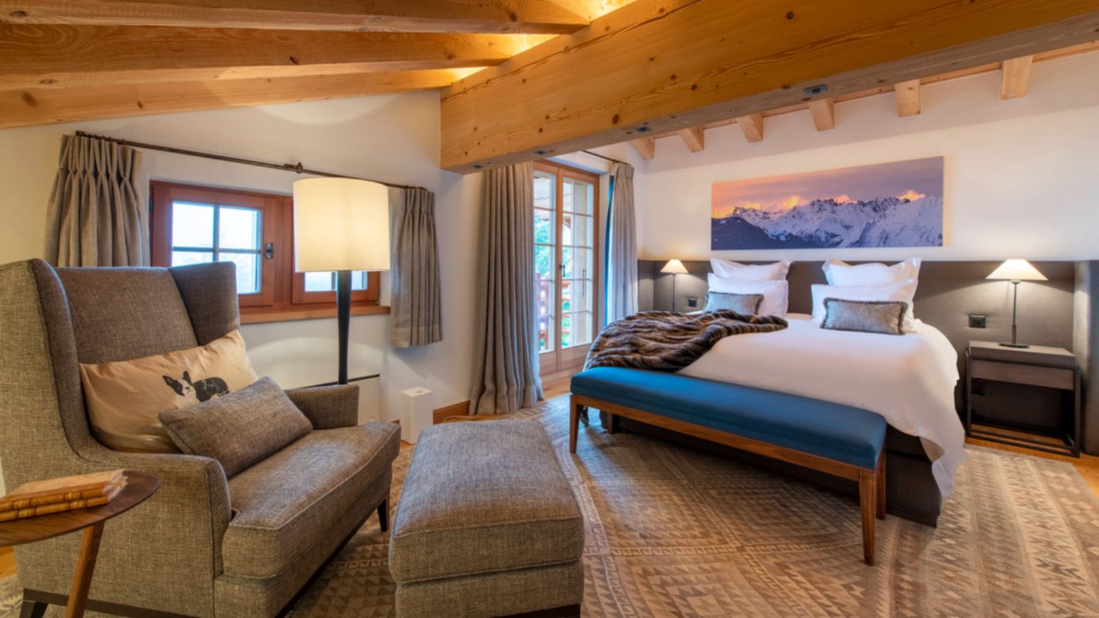 Luxury-Ski-Chalet-Verbier-Chalet-Deux-Ries-Oxford-Ski-Master-Suite.jpeg