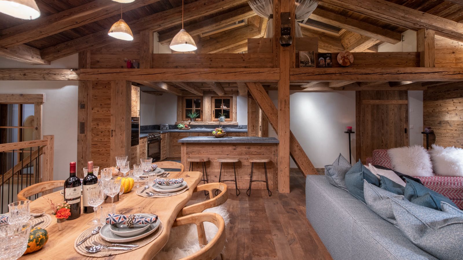 Luxury-Ski-Chalet-Verbier-Chalet-Grand-Coeur-Oxford-Ski-Open-Plan-Living.jpg