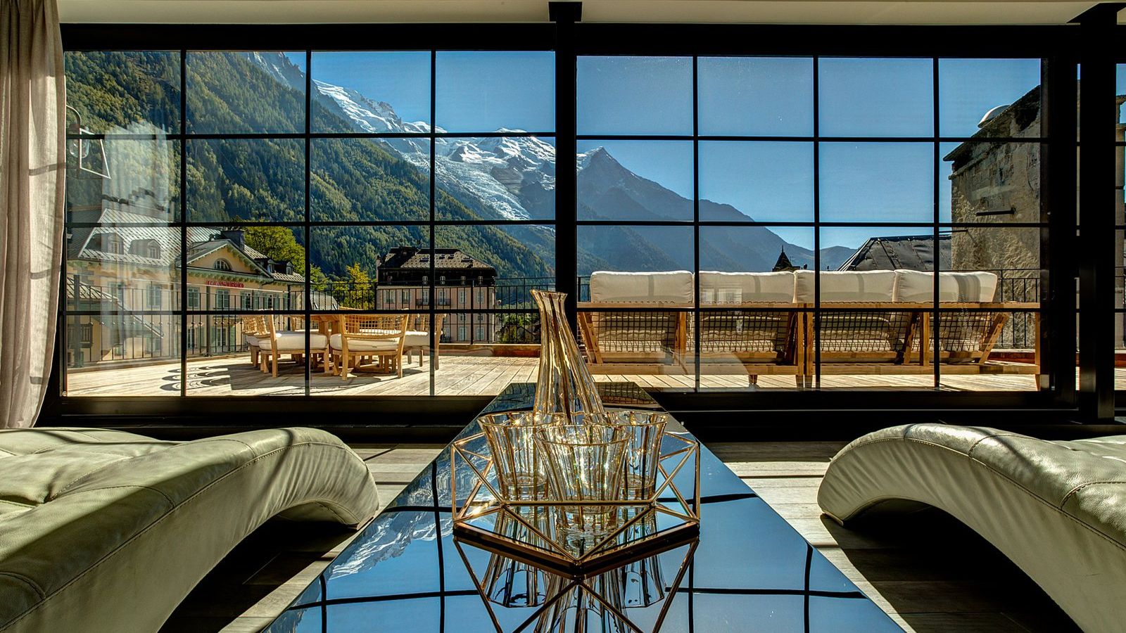 Luxury-Ski-Chalet-Chamonix-Le-Lustre-Oxford-Ski-View.jpg