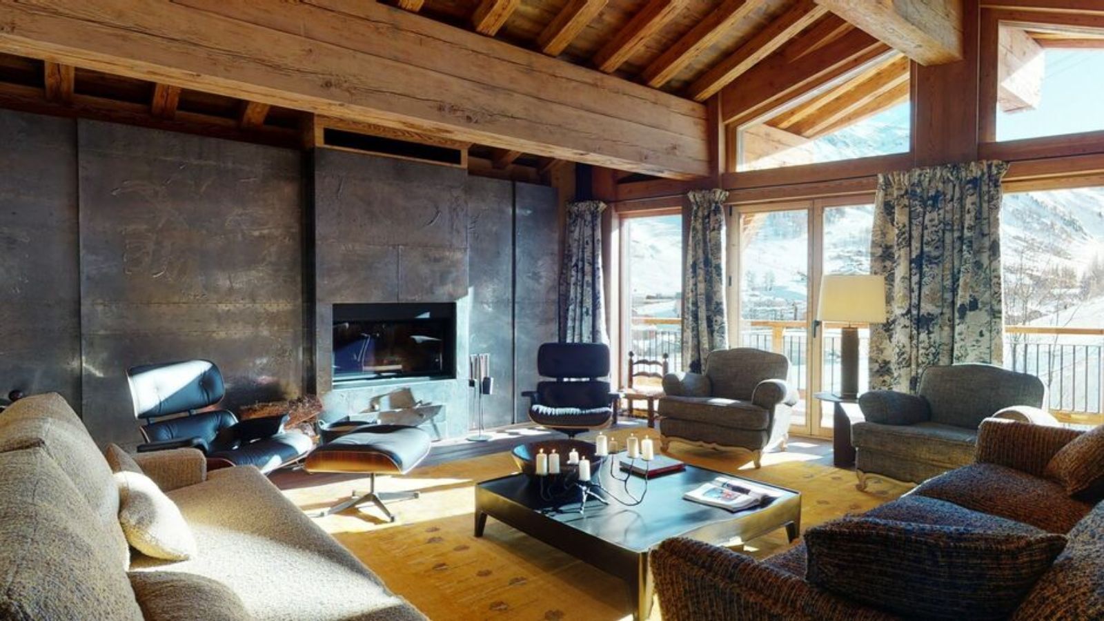 Luxury-Ski-Chalet-Val-d-Isere-Chalet-Ottawa-Oxford-Ski-Lounge.jpg