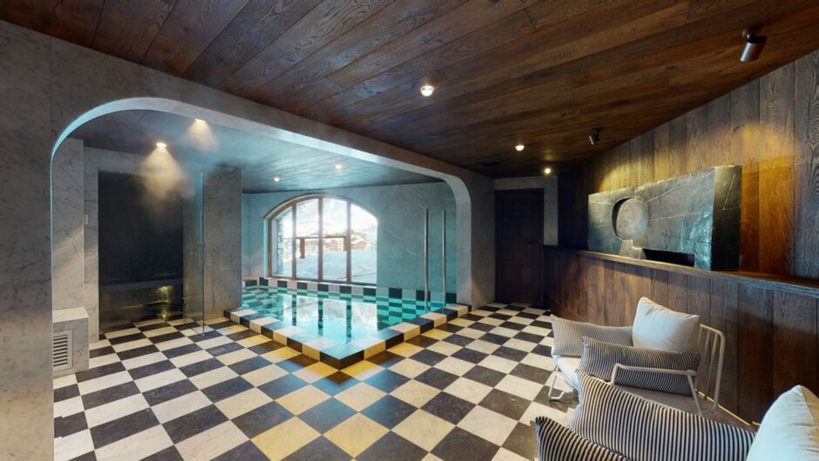 Luxury-Ski-Chalet-Val-d-Isere-Chalet-Ottawa-Oxford-Ski-Pool.jpg