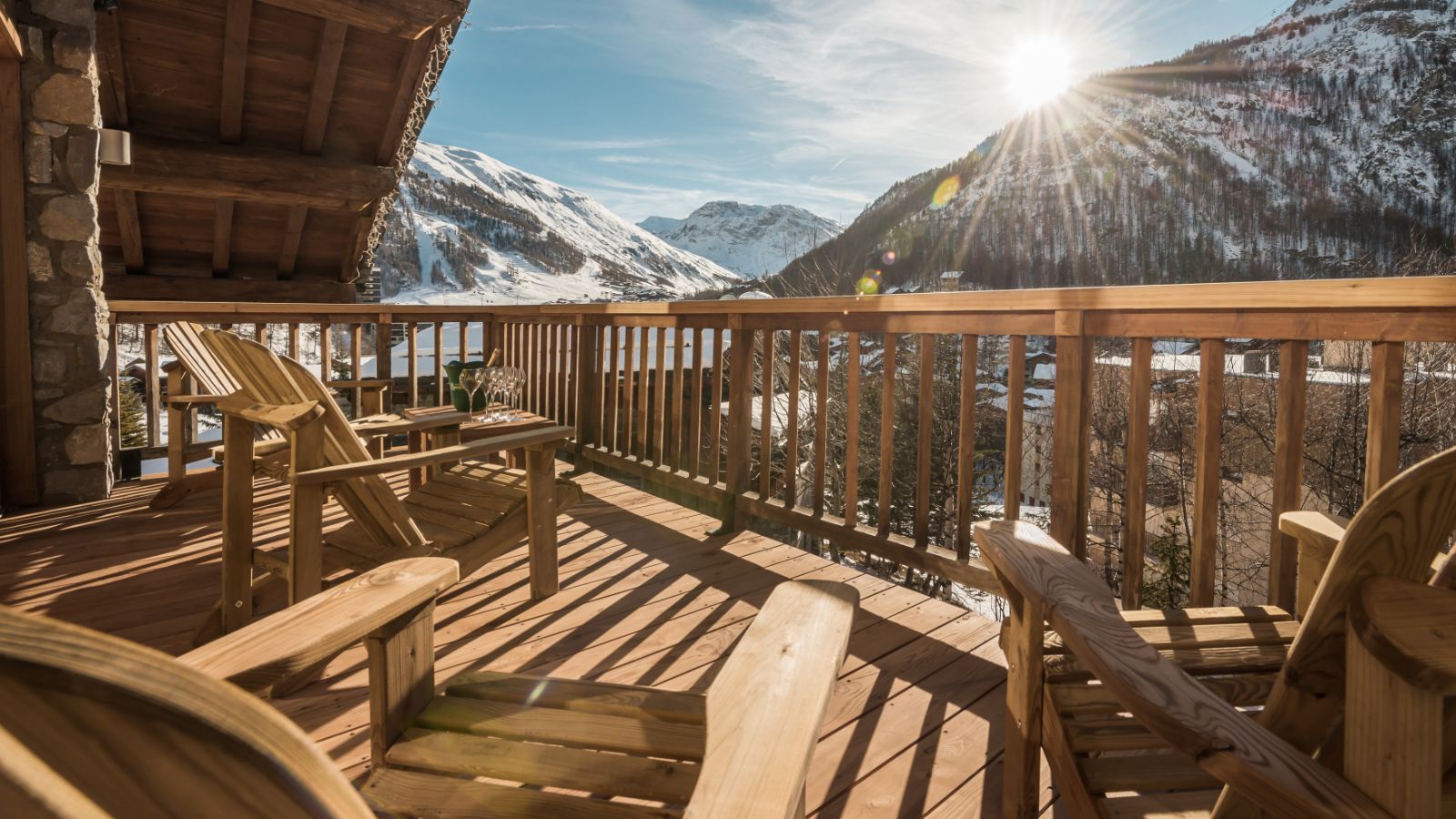 Luxury-Ski-Chalet-Val-d'Isere-Chalet-Blackcomb-Oxford-Ski-Terrace.jpg