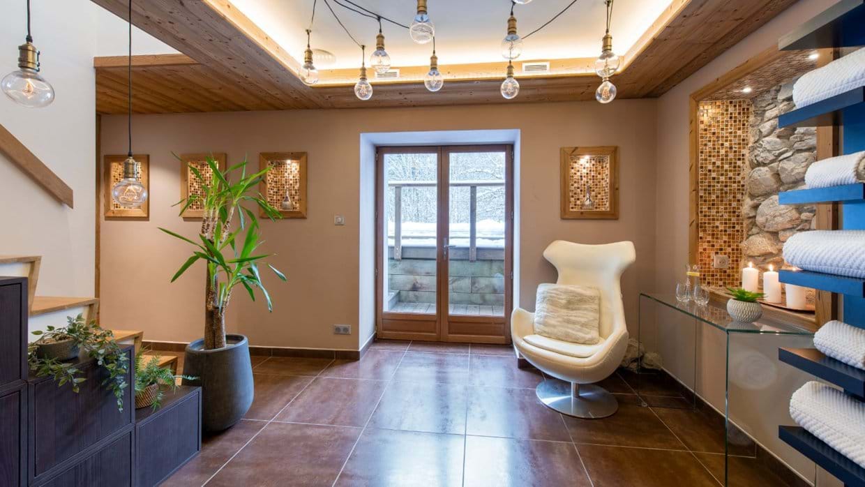 Luxury-Ski-Chalet-Morzine-Twenty-26-Oxford-Ski-Spa.jpg