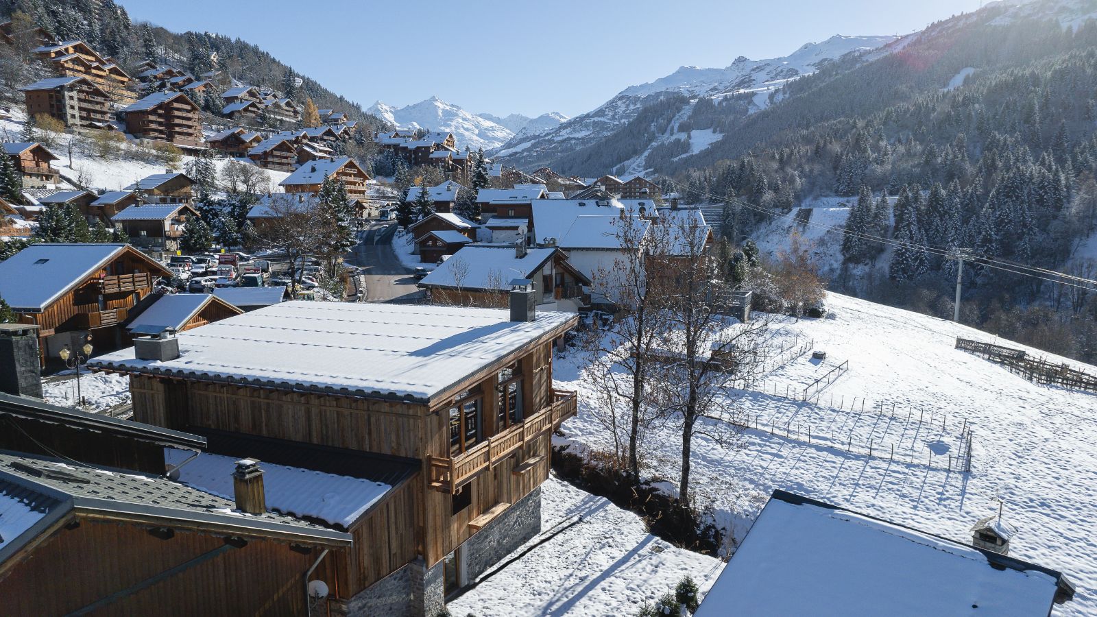 Luxury-Ski-Chalet-Meribel-La-Chalet-Des-Amis-Oxford-Ski-Exterior.jpg