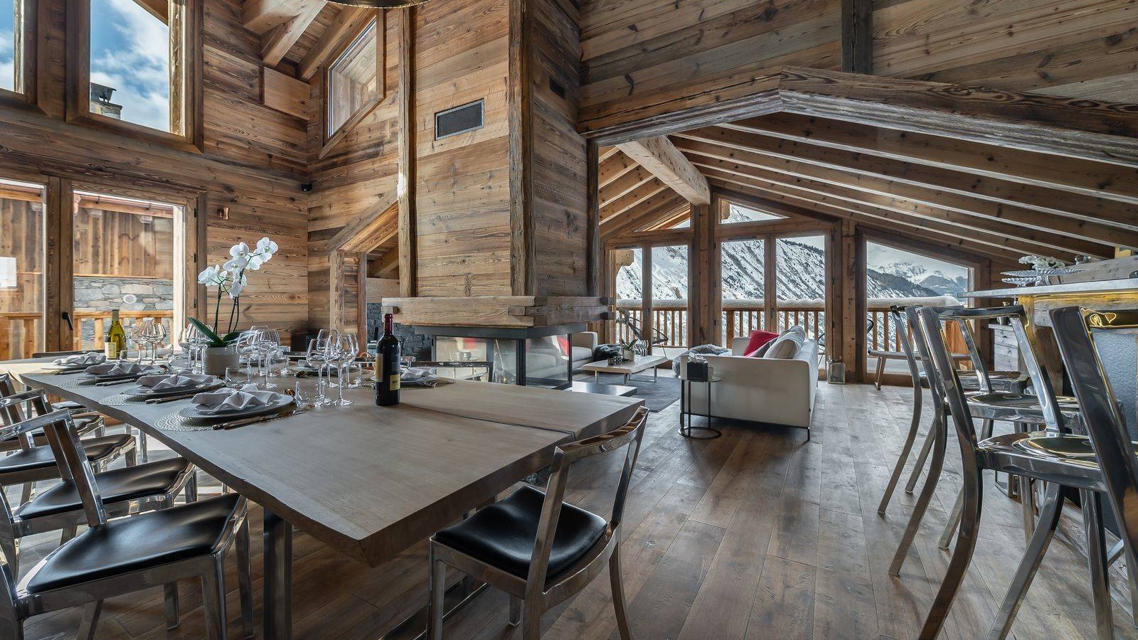 chalet_pure_black_crystal_08_.jpg (1)