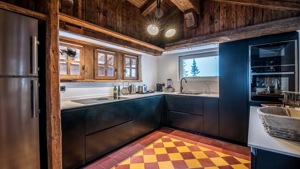 Luxury-Ski-Chalet-Courchevel-Chalet-Alaska-Oxford-Ski-Kitchen.jpg