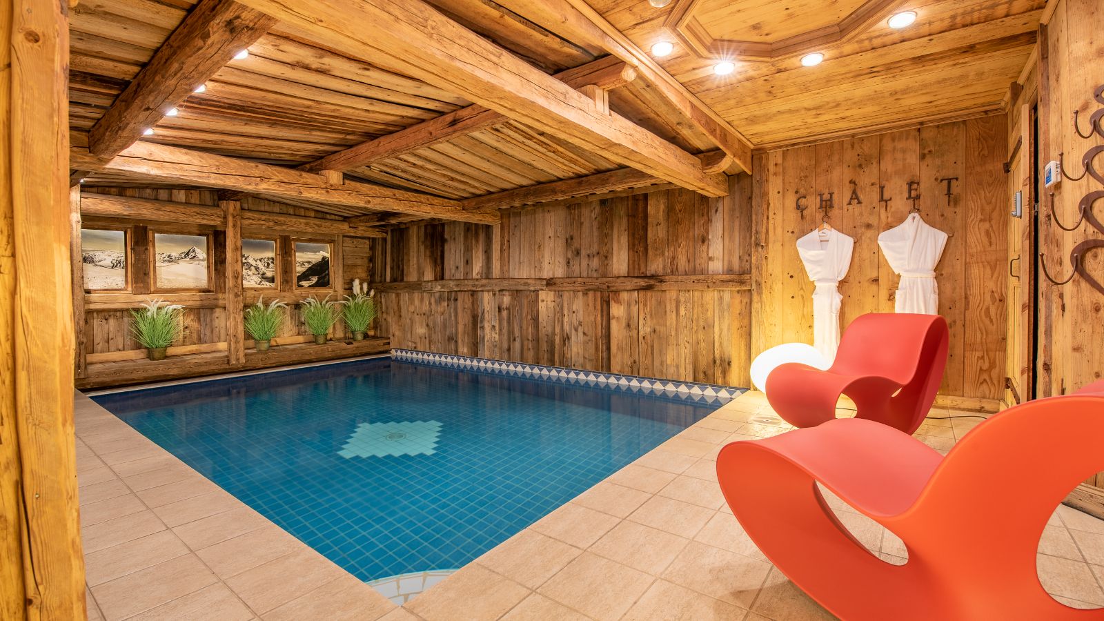 Luxury-Ski-Chalet-Courchevel-Chalet-Alaska-Oxford-Ski-Pool.jpg