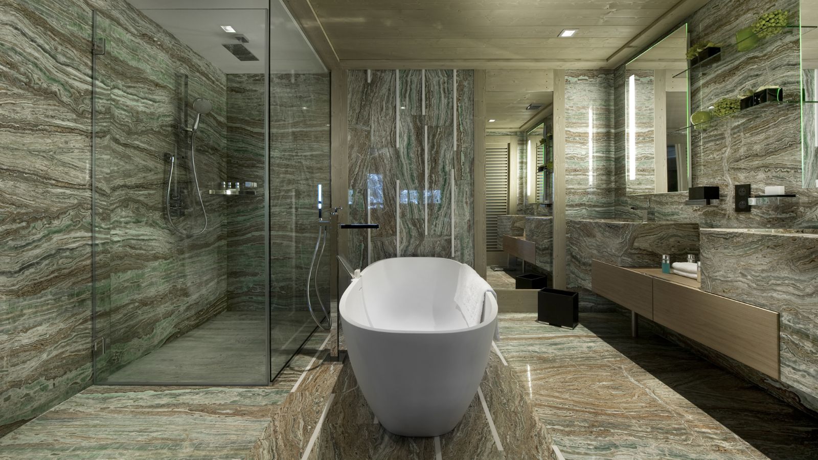 luxury_ski_chalet_hidden_peak_courchevel_1850_oxford_ski_bathroom.jpg