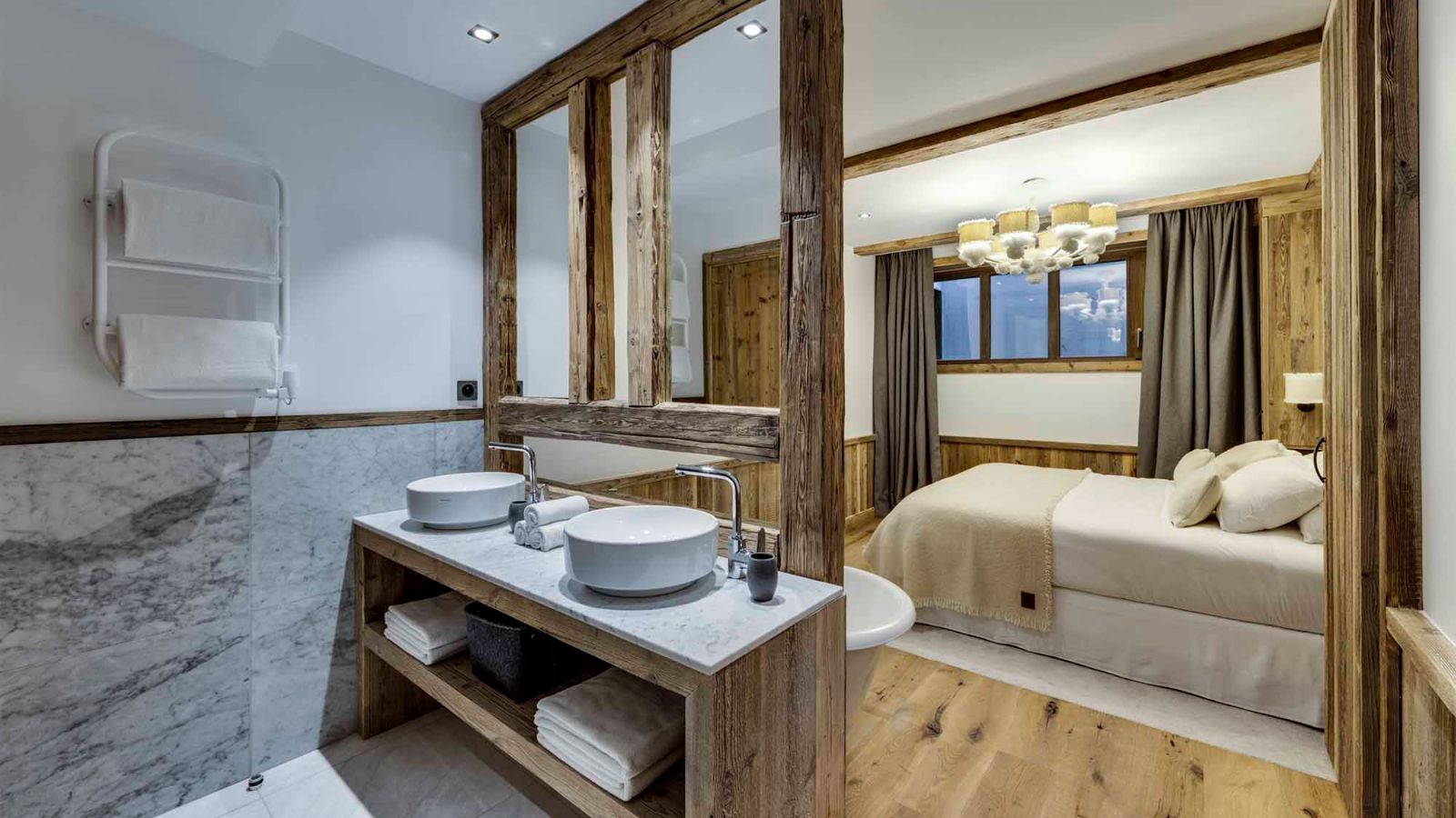 Luxury-Ski-Chalet-Val-d-Isere-Chalet-Kilimandjaro-Oxford-Ski-Bedroom (8).jpg
