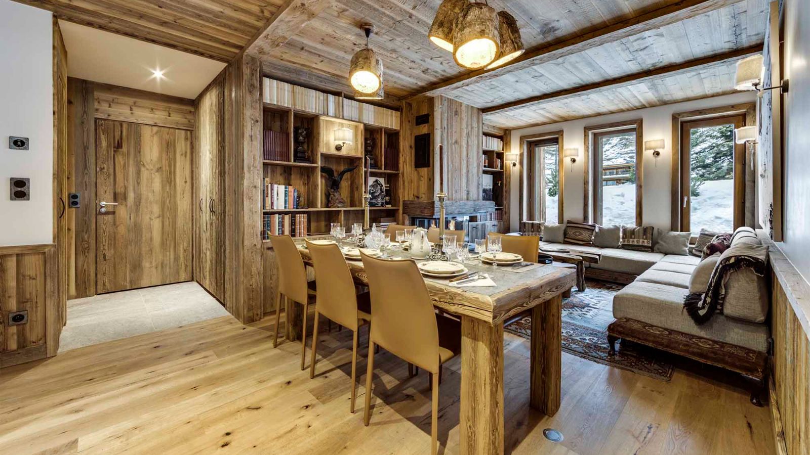 Luxury-Ski-Chalet-Val-d-Isere-Chalet-Kilimandjaro-Oxford-Ski-Dining.jpg