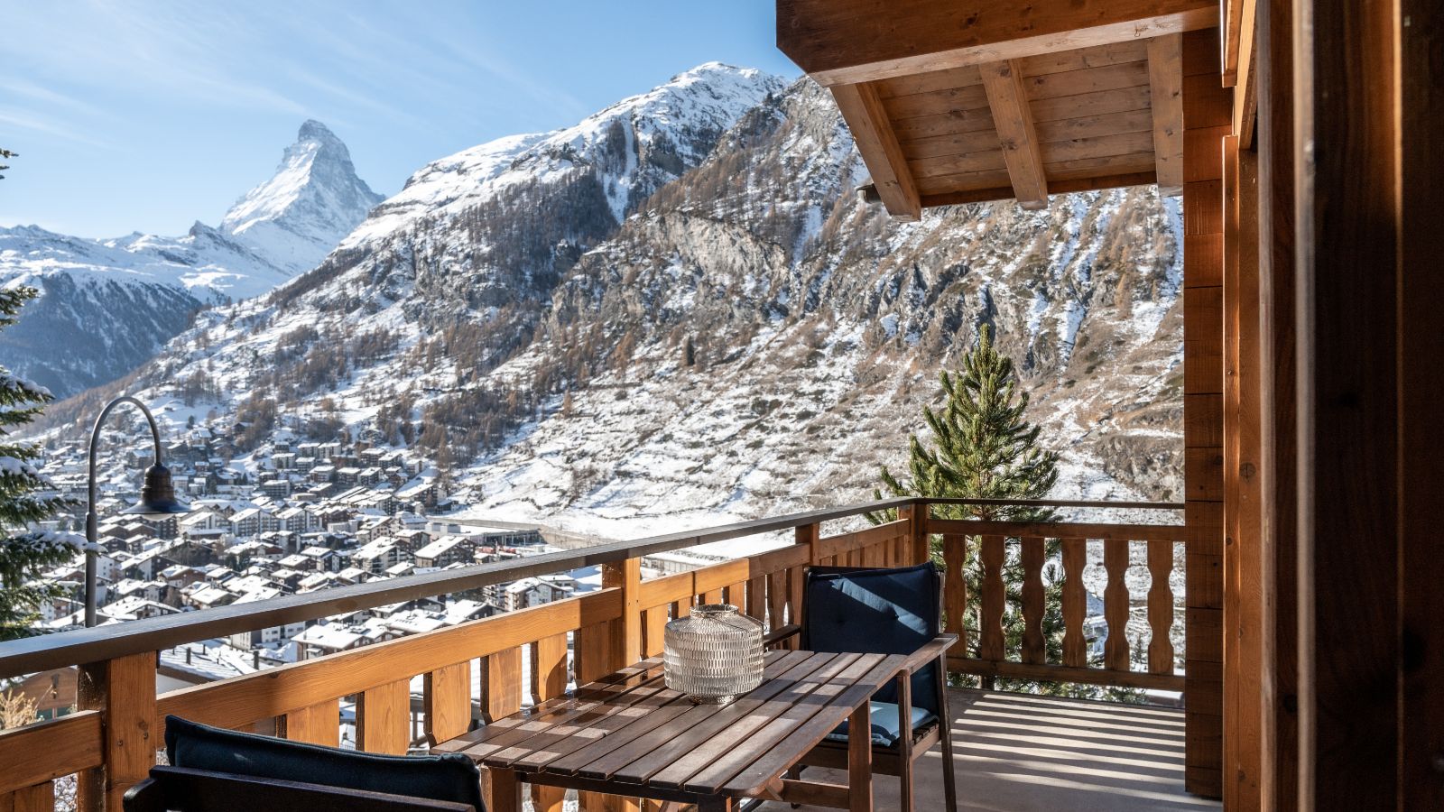 Luxury-Ski-Apartment-Zermatt-Apartment-Montana-Oxford-Ski-Balcony.jpg