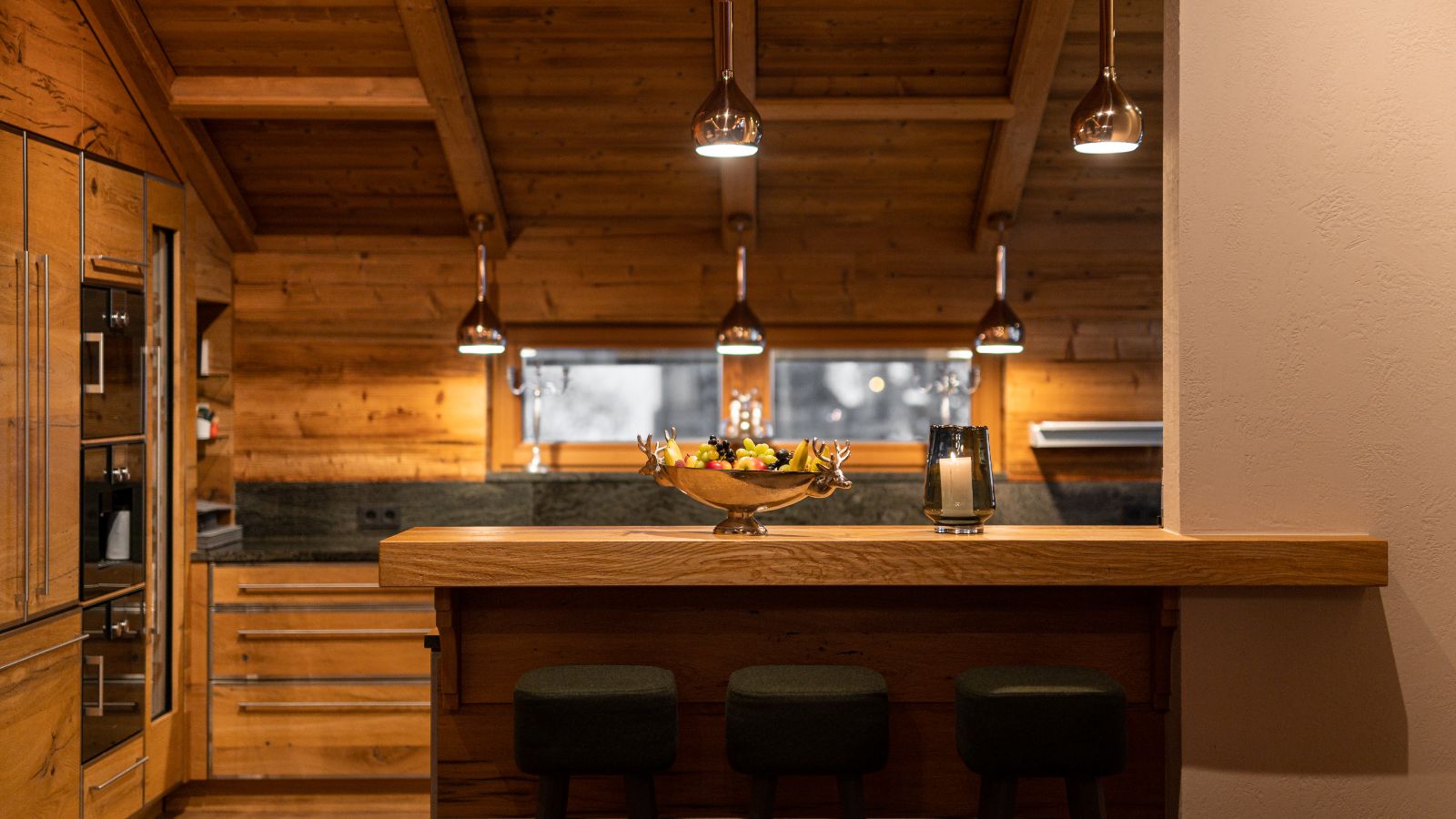Luxury-Ski-Chalet-Lech-The-Falcon-Oxford-Ski-kitchen.jpg