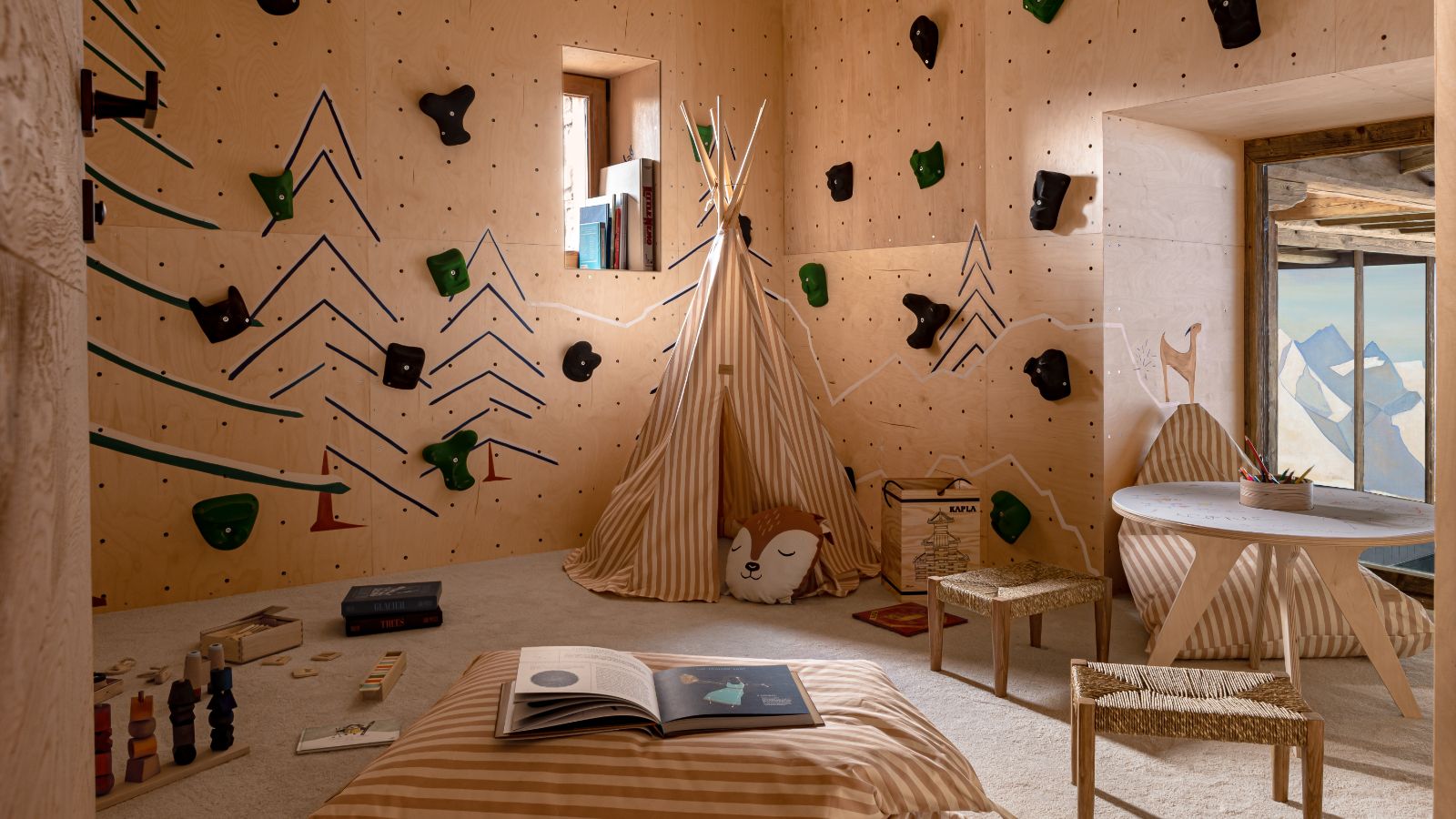 Luxury-Ski-Chalet-Courchevel-1550-Chalet-Le-1550-Oxford-Ski-Kids-room (3).jpg