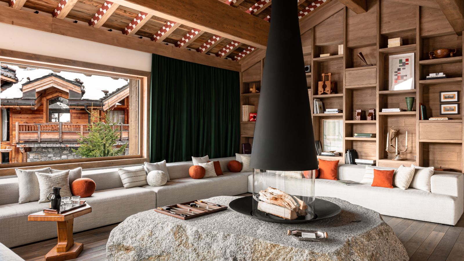 Luxury-Ski-Chalet-Courchevel-1550-Chalet-Le-1550-Oxford-Ski-Lounge2.jpg