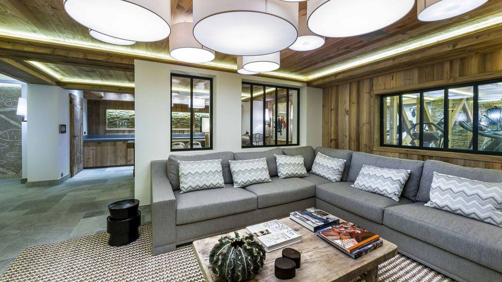 luxury-ski-chalet-courchevel-1850-bastidons-oxford-ski-company (23).jpg