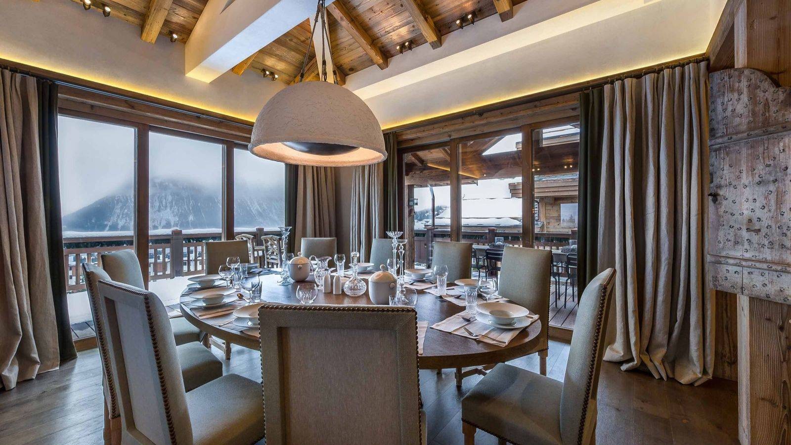 luxury-ski-chalet-courchevel-1850-bastidons-oxford-ski-company (15).jpg