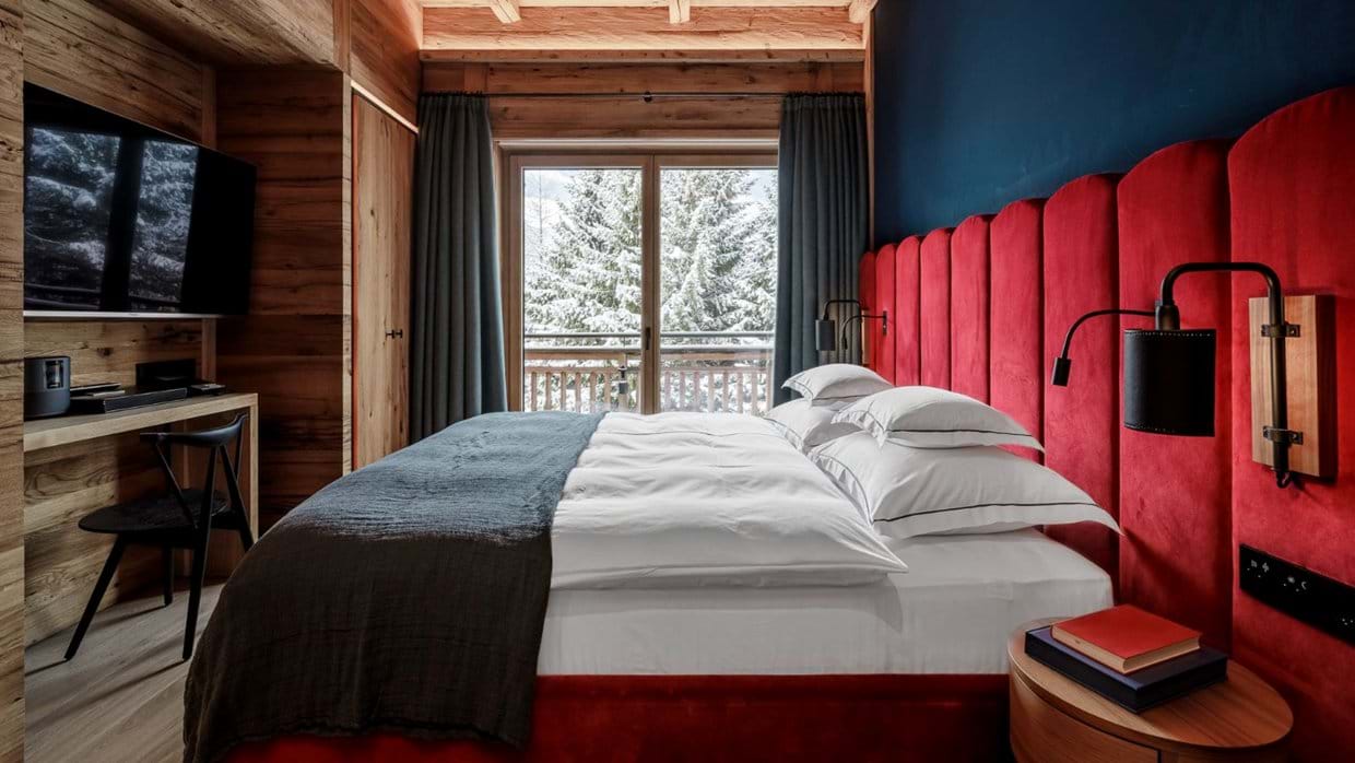 Luxury-Ski-Chalets-Lech-Arula-Oxford-Ski-Bedroom (3).jpg