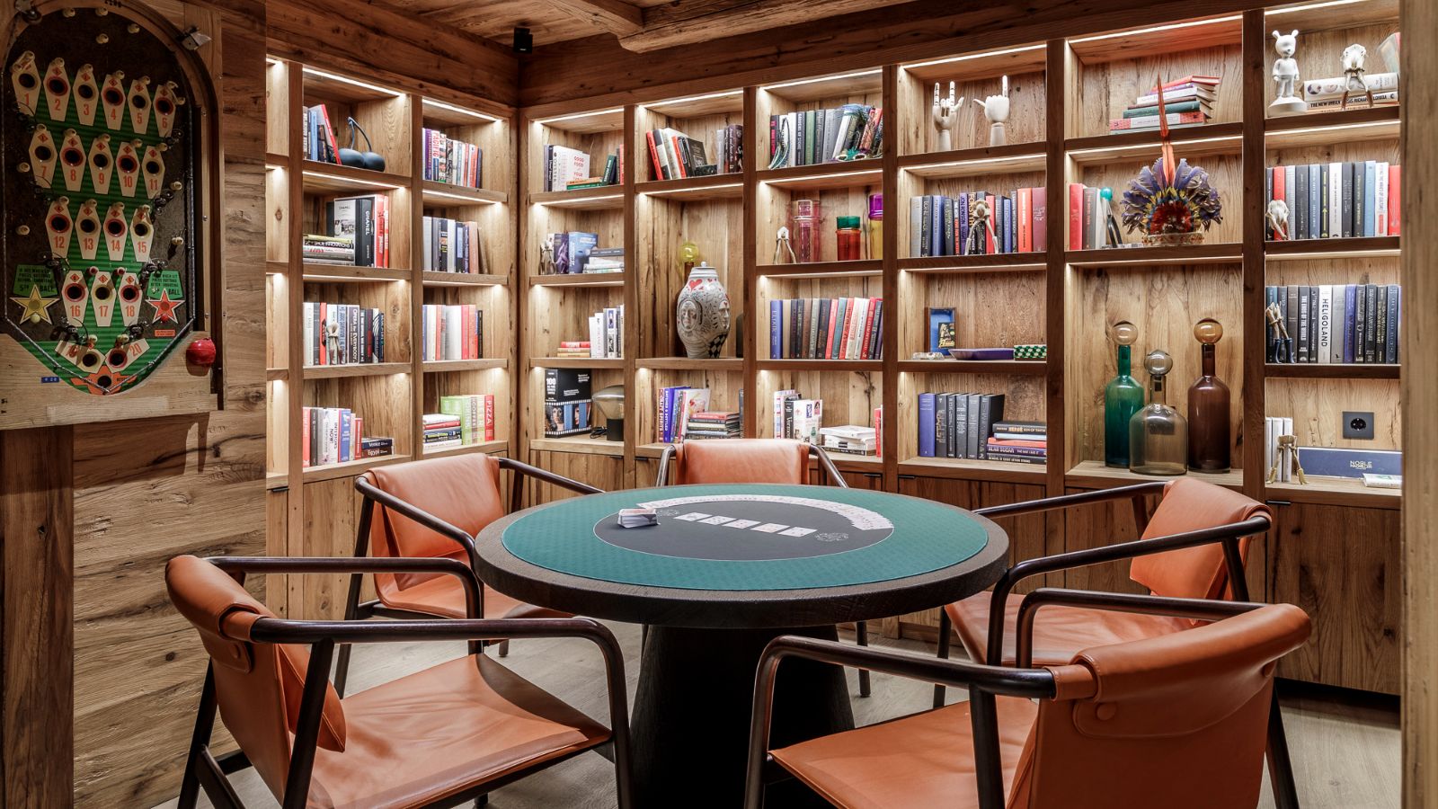 Luxury-Ski-Chalets-Lech-Arula-Oxford-Ski-Library.jpg