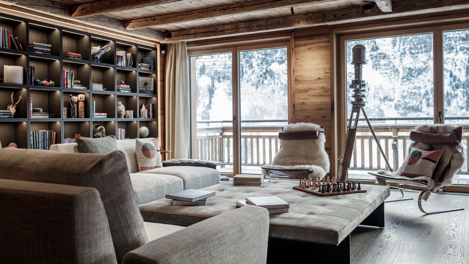 Luxury-Ski-Chalets-Lech-Arula-Oxford-Ski-Lounge (1).jpg