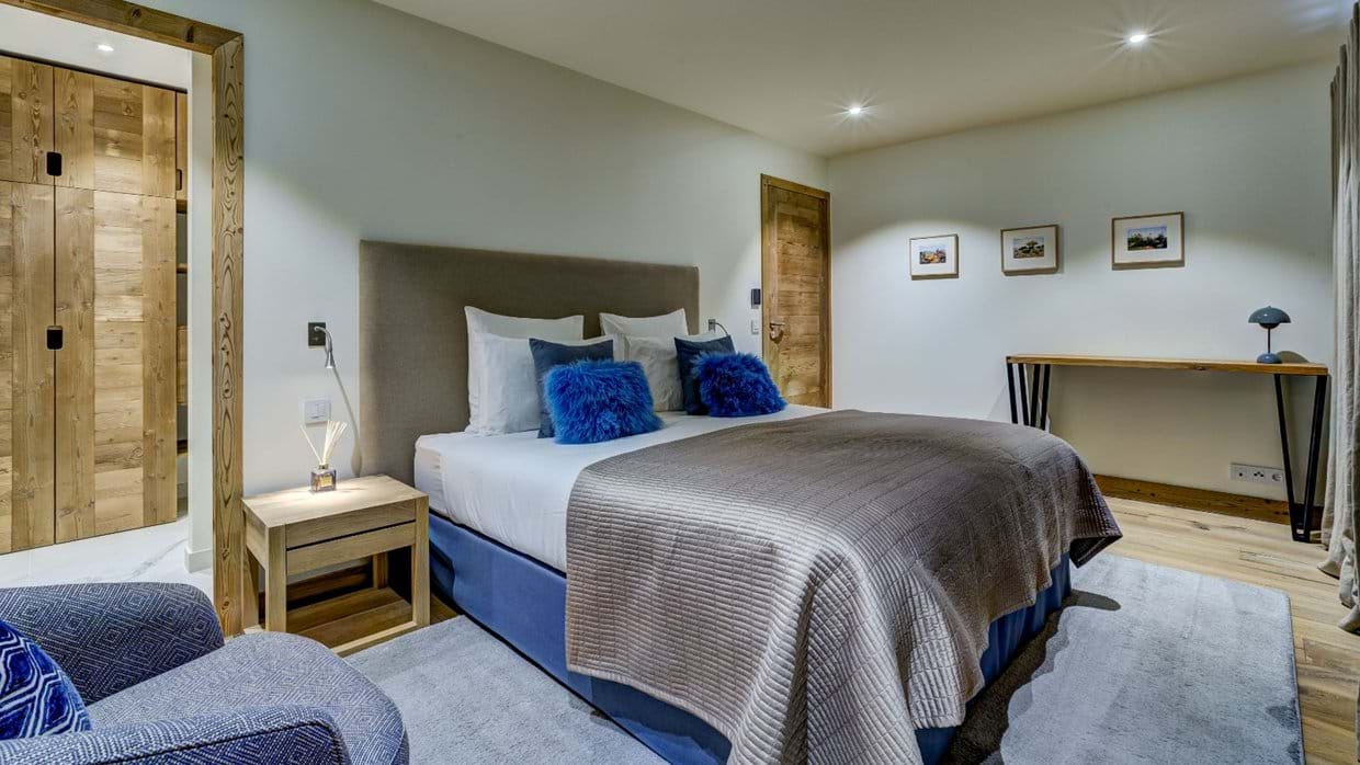 Chalet Constantia | Luxury Ski Chalets St Martin de Belleville | Oxford ...