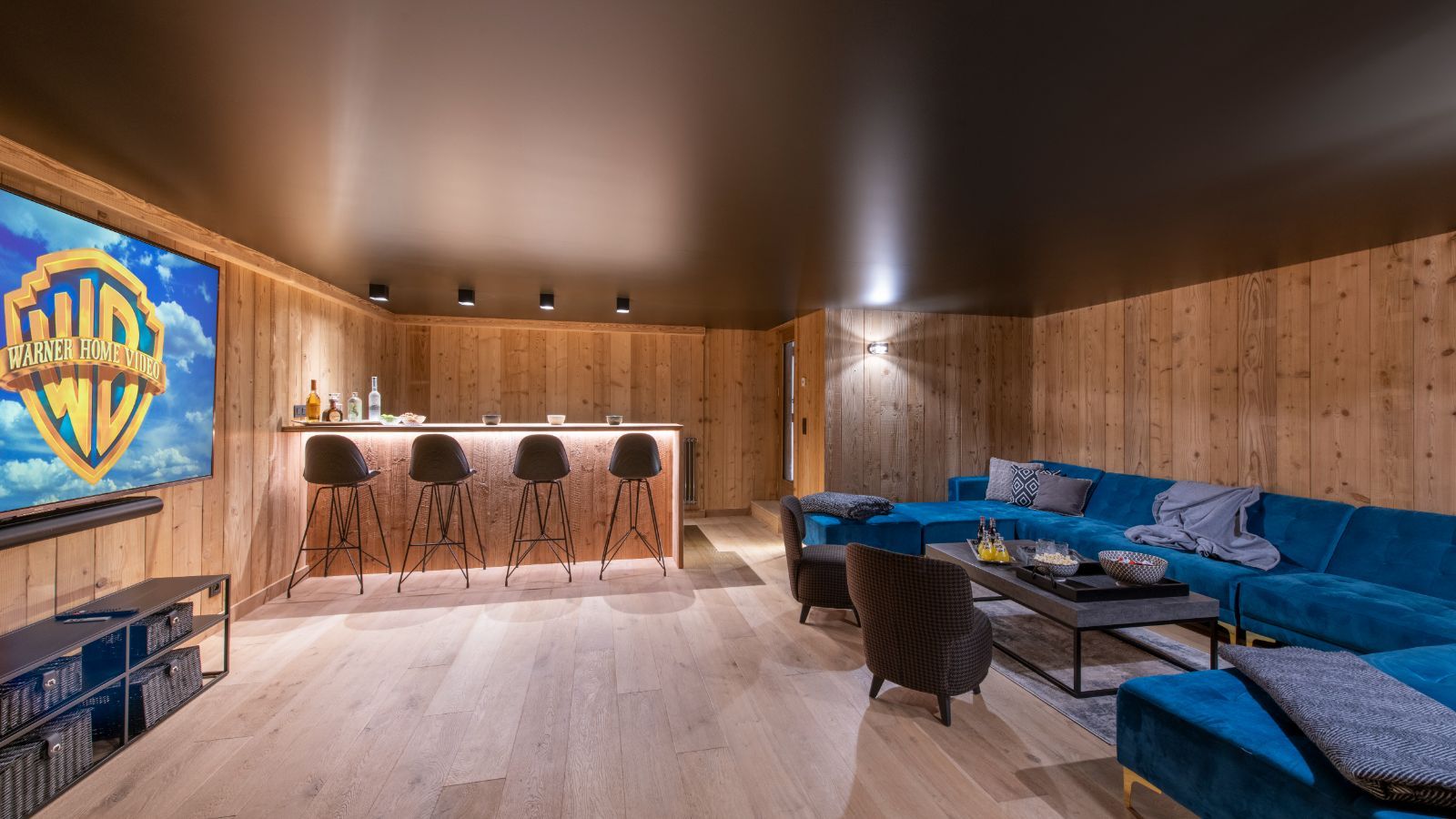 Luxury-Ski-Chalet-Megeve-Chalet-Petite-Ourse-Oxford-Ski-CinemaRoom.jpg