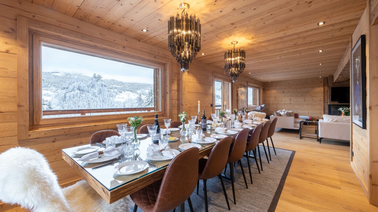 Luxury-Ski-Chalet-Megeve-Chalet-Petite-Ourse-Oxford-Ski-Dining2.jpg