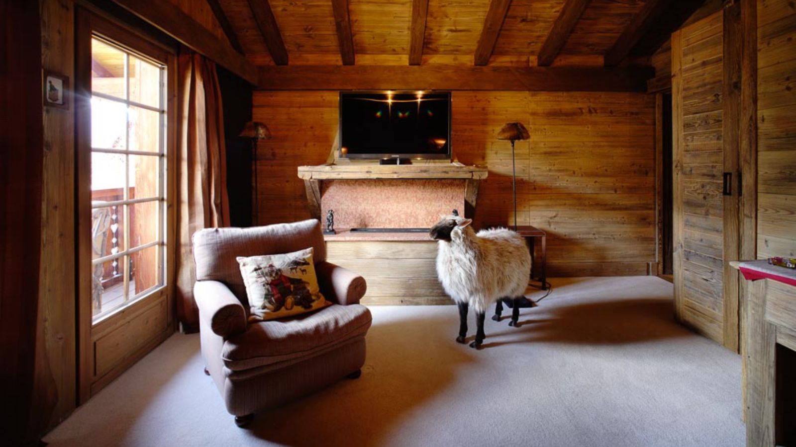 Luxury-Ski-chalet-Megeve-Chalet-Donatien-Oxford-Ski-Master-Bedroom (3).jpg