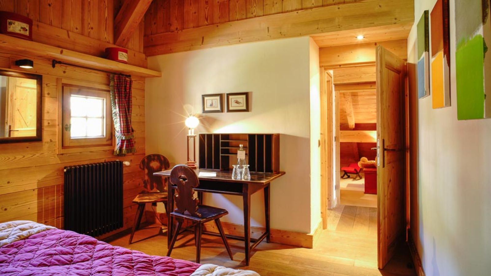 Luxury-Ski-Chalet-Megeve-Chalet-Firmin-Oxford-Ski-Bedroom (23).jpg