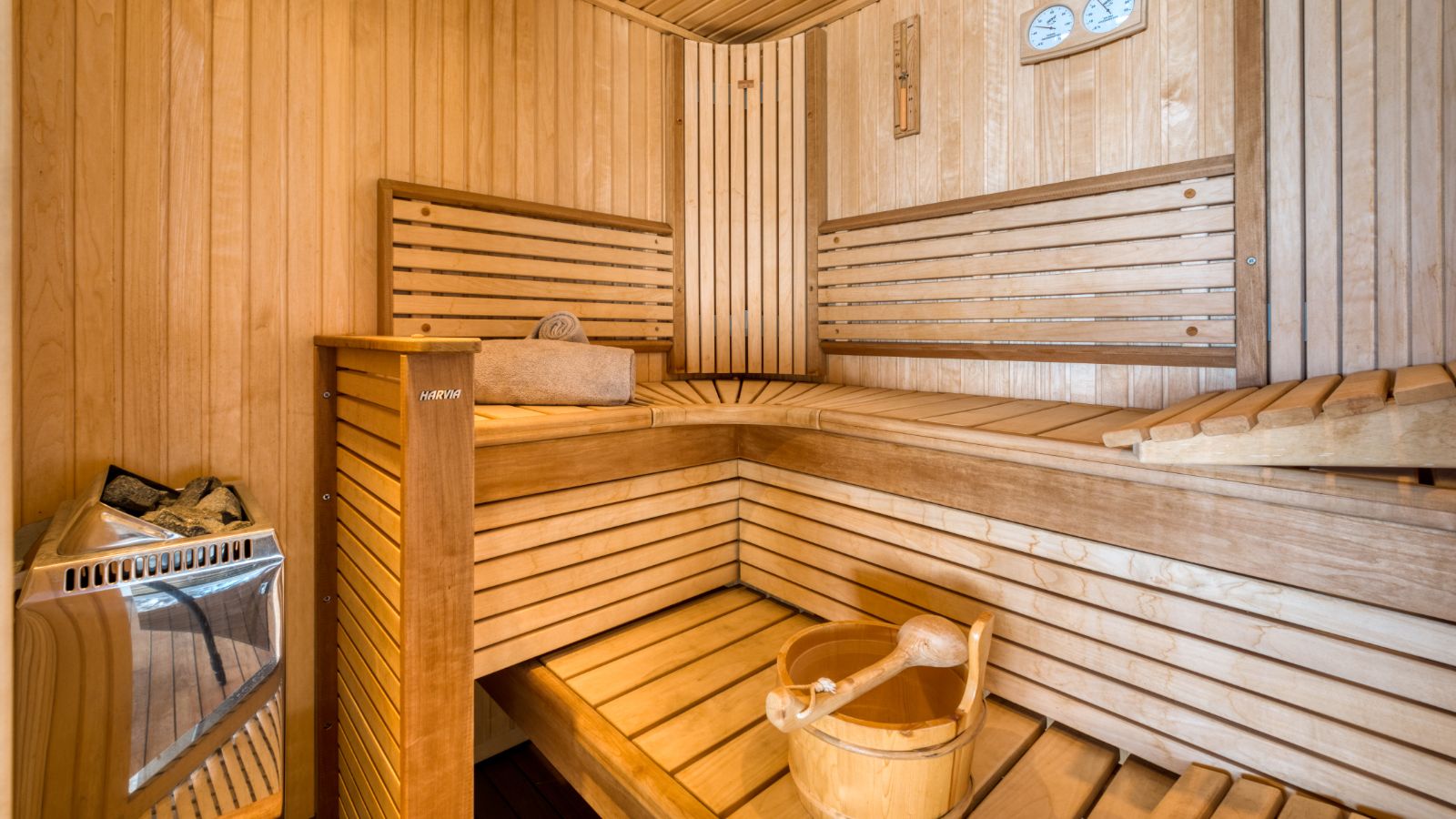 Luxury-Ski-Chalet-Megeve-Chalet-Mandala-Oxford-Ski-Sauna.jpg