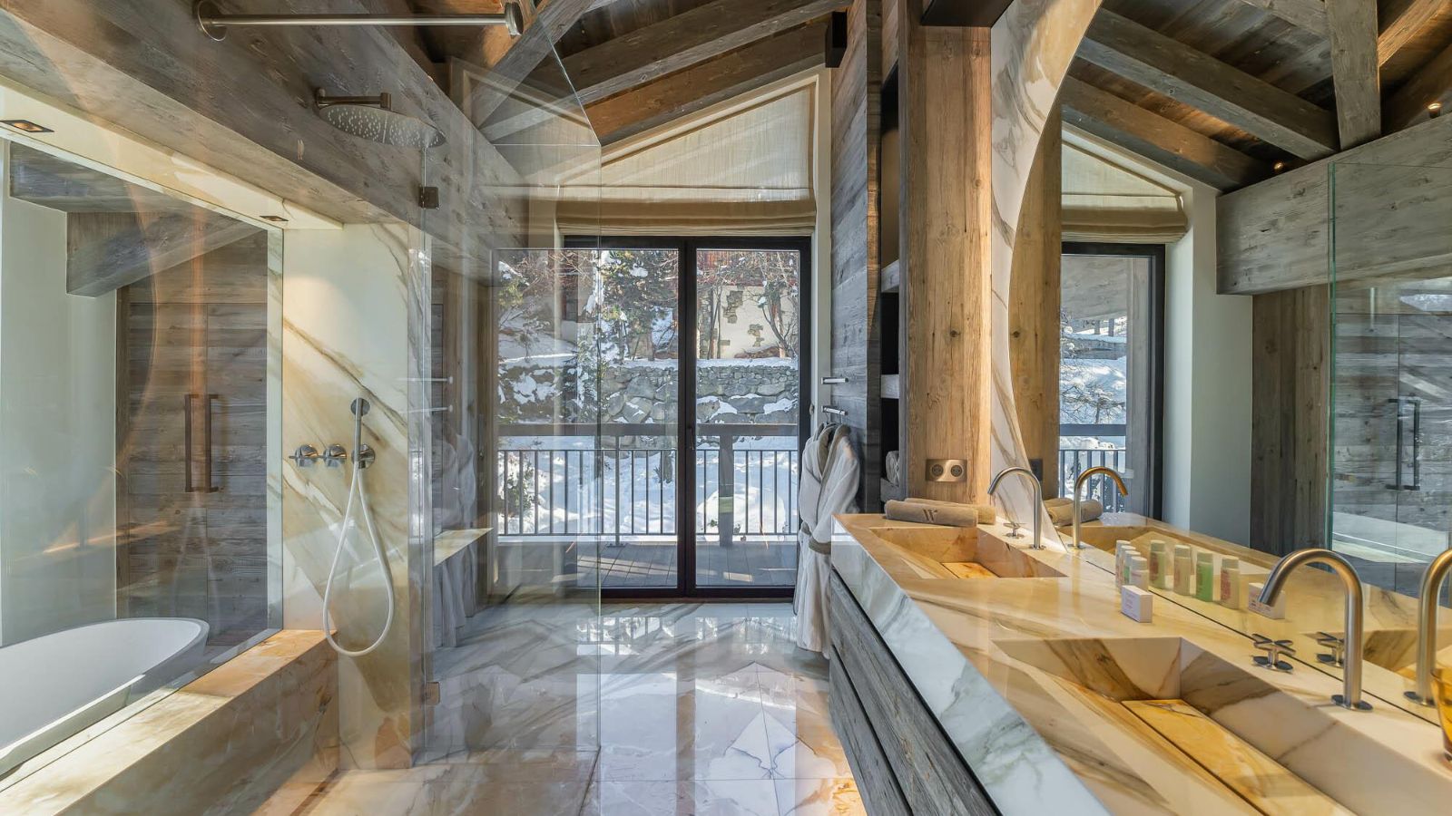 Luxury-Ski-Chalet-Couchevel-1550-Chalet-White-Sand-Oxford-Ski-Bathroom2.jpg