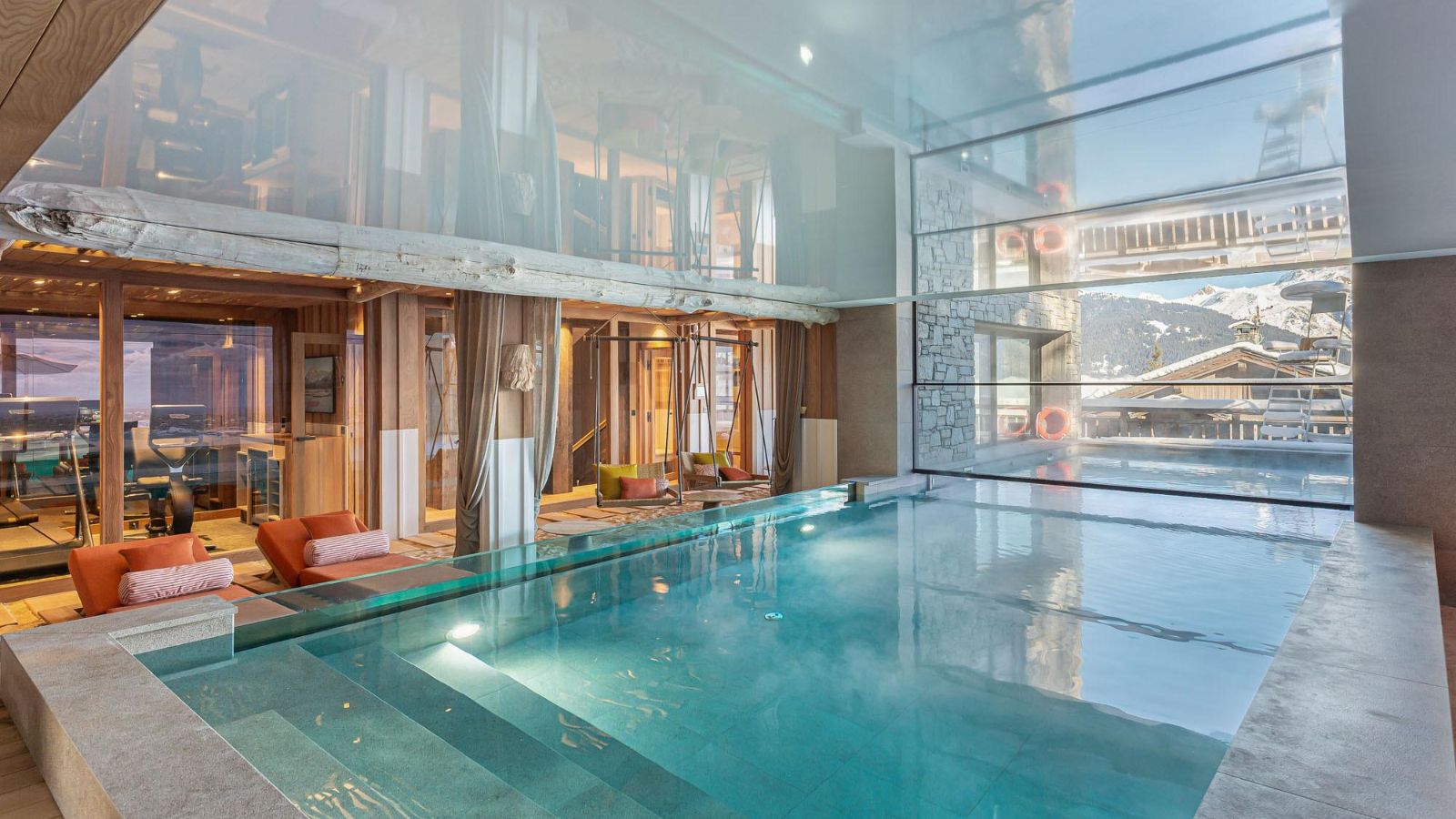 Luxury-Ski-Chalet-Couchevel-1550-Chalet-White-Sand-Oxford-Ski-Swimming-Pool.jpg