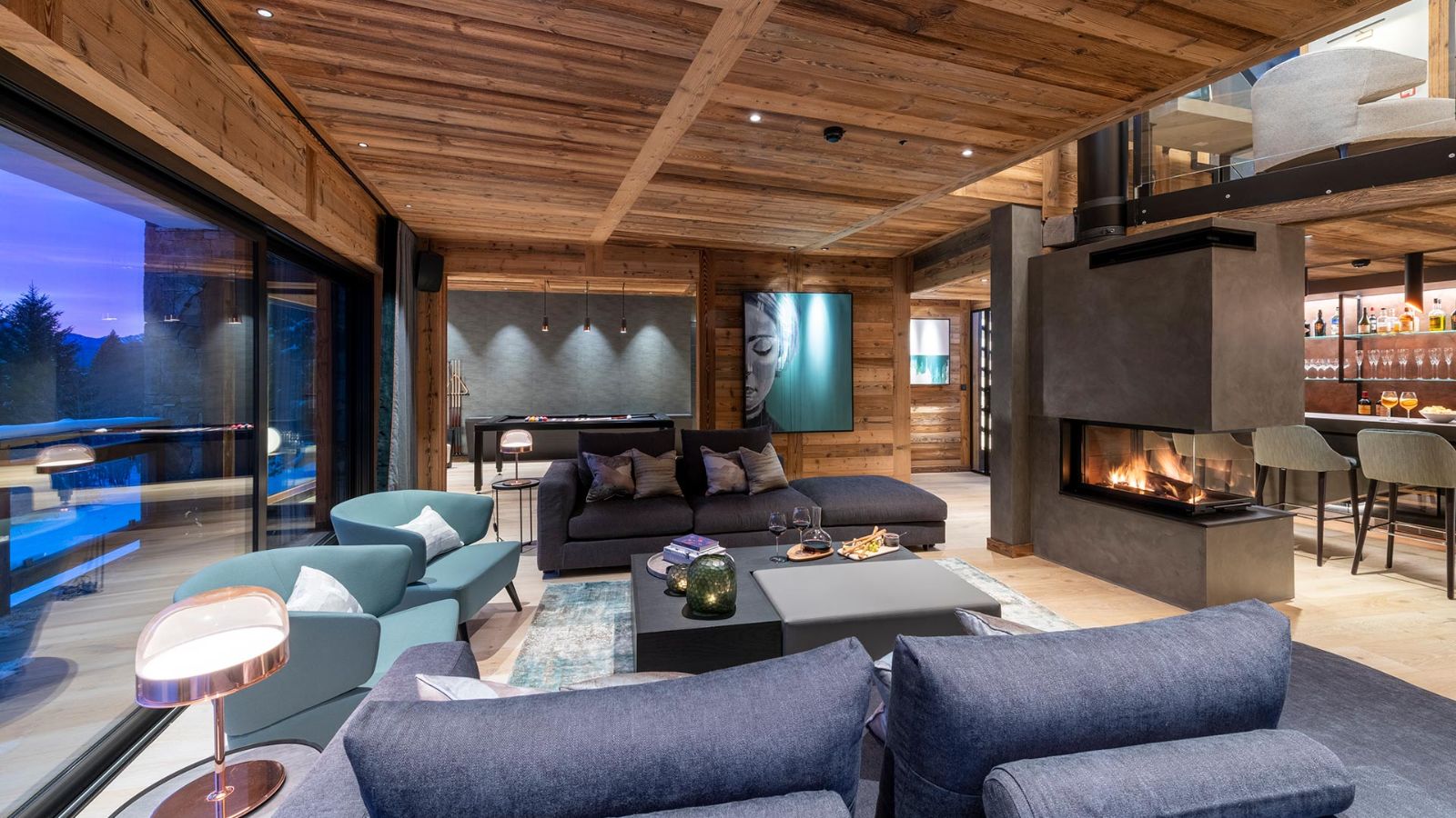 Luxury-Ski-Chalet-Morzine-Chalet-Tataali-Oxford-Ski-Lounge4.jpg