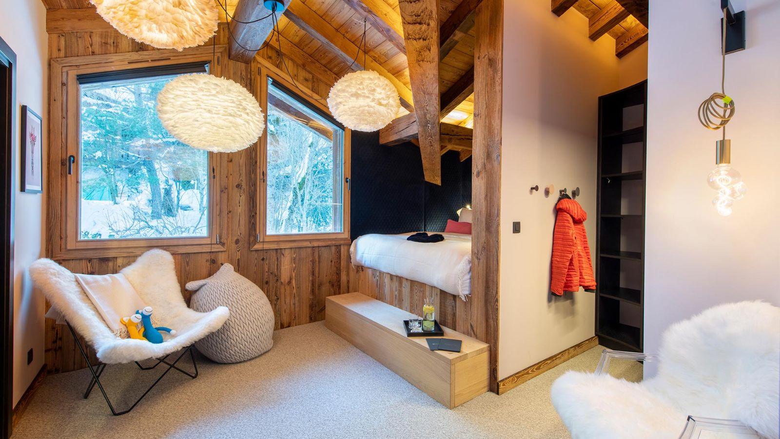 Luxury-Ski-Chalet-Morzine-Chalet-Tataali-Oxford-Ski-Bedroom 4.jpg