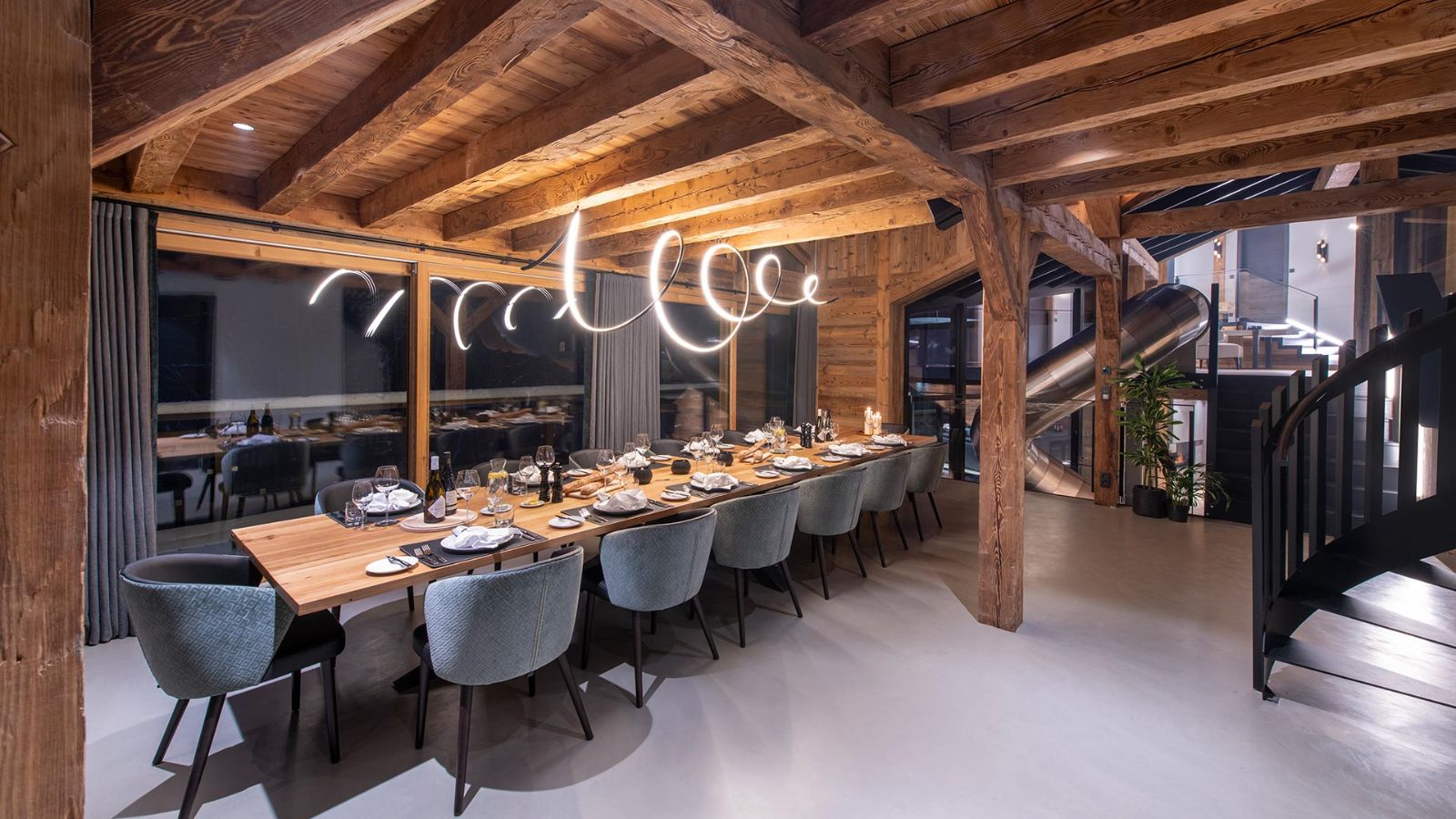 Luxury-Ski-Chalet-Morzine-Chalet-Tataali-Oxford-Ski-Dining.jpg