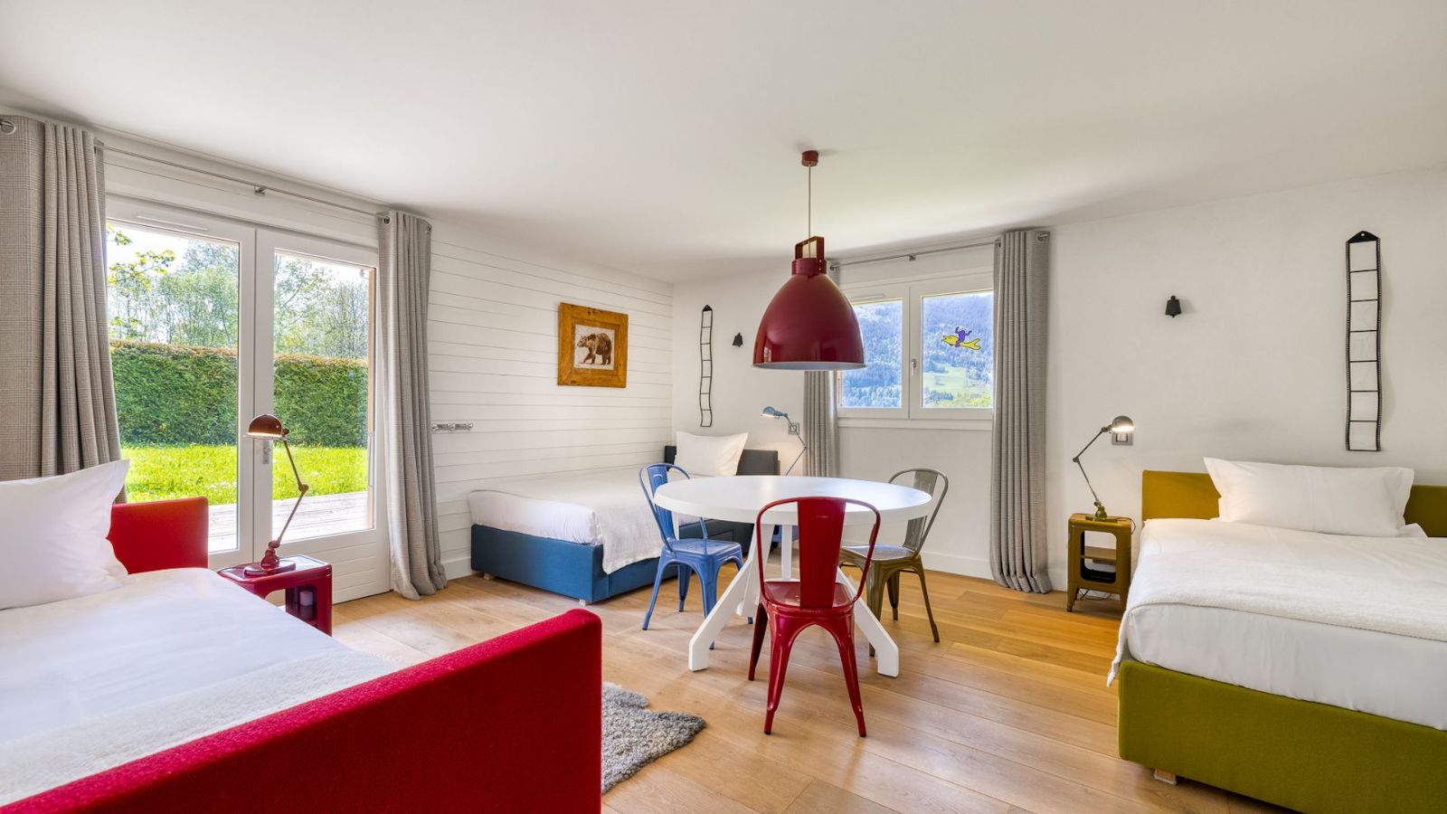 Luxury-Ski-Chalet-Megeve-Chalet-Lady-Oxford-Ski-Bedroom (4).jpg