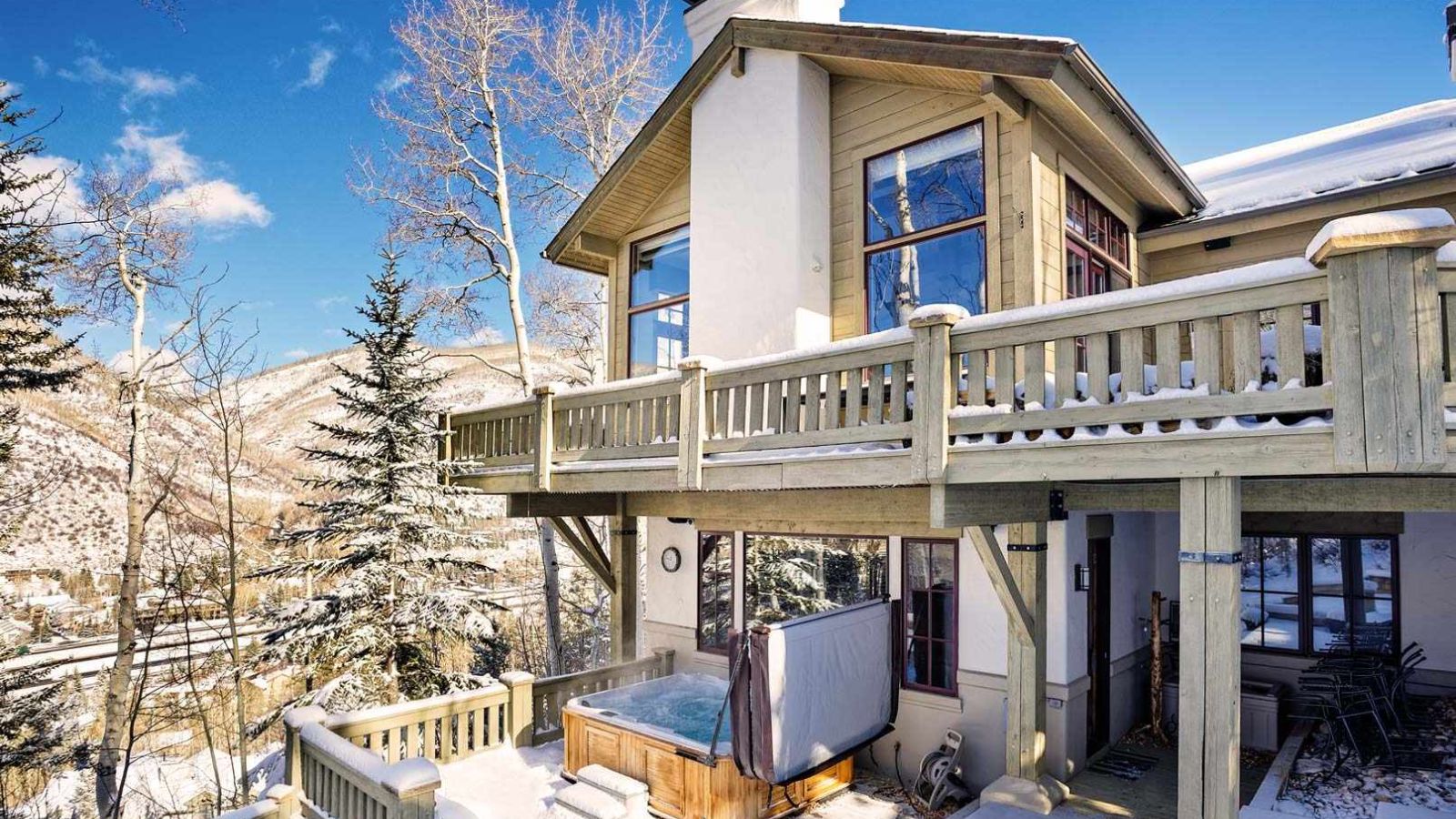 Luxury-Ski-Chalet-Vail-West pine-Oxford-Ski-House view .jpg