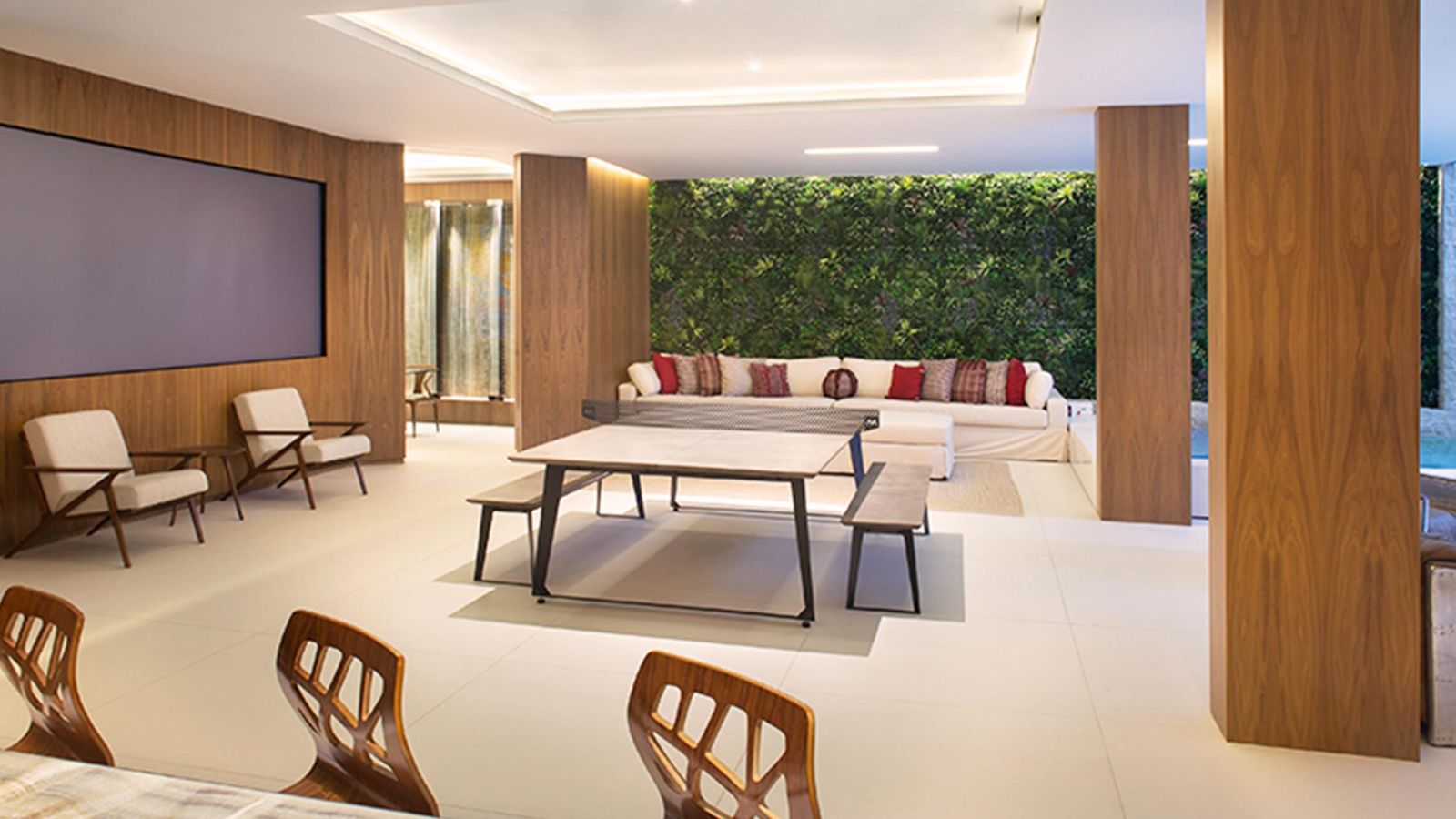 Luxury-Ski-chalet-Aspen-1001-Oxford-Ski-Large room .jpg