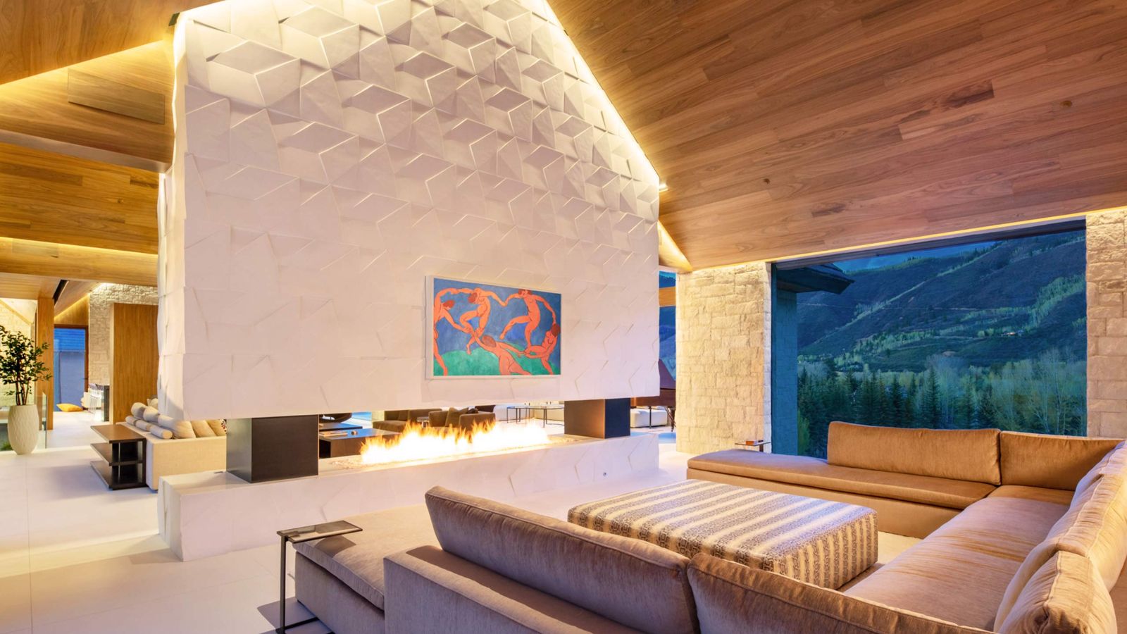 Luxury-Ski-chalet-Aspen-1001-Oxford-Ski-Lounge (2).jpg