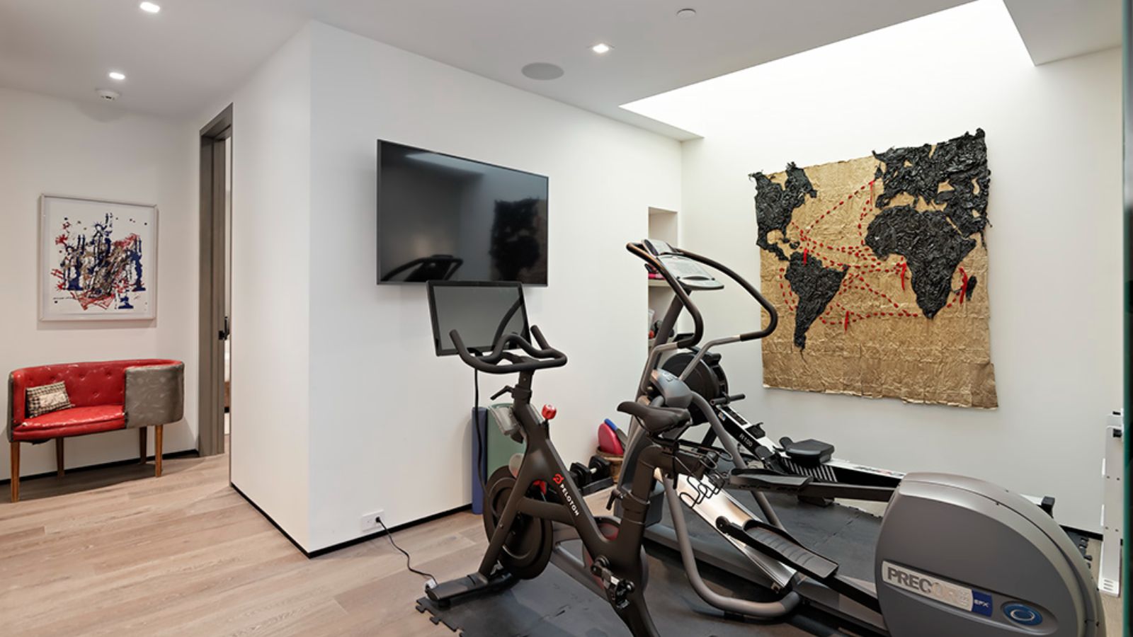 Luxury-Ski-chalet-Aspen-Aspen Sleek-Oxford-Ski-Gym.jpg