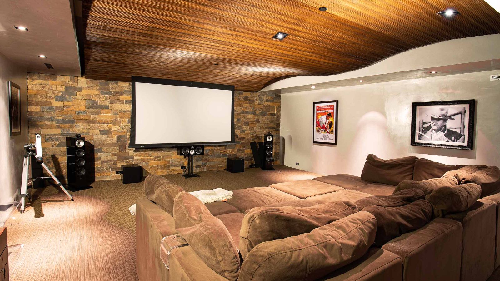 Luxury-Ski-chalet-Aspen-SilverKing-Oxford-Ski-Movie room.jpg
