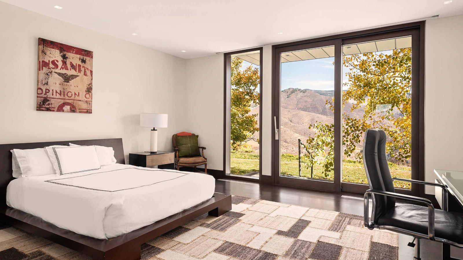 Luxury-Ski-chalet-Aspen-Star Mesa-Oxford-Ski-Bedroom(2).jpg