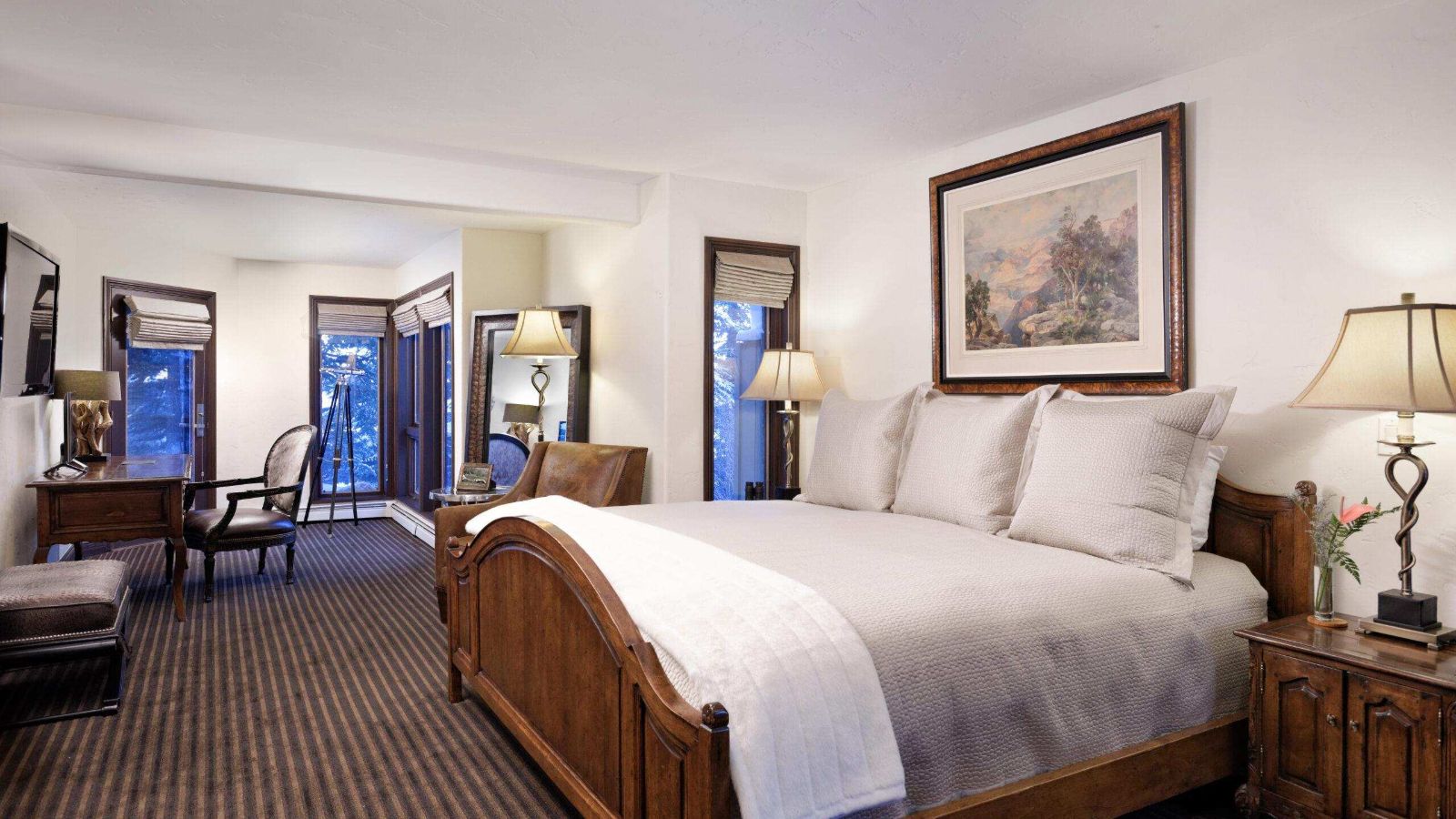 Luxury-Ski-chalet-Aspen-Four peaks-Oxford-Ski-Bedroom (3).jpg