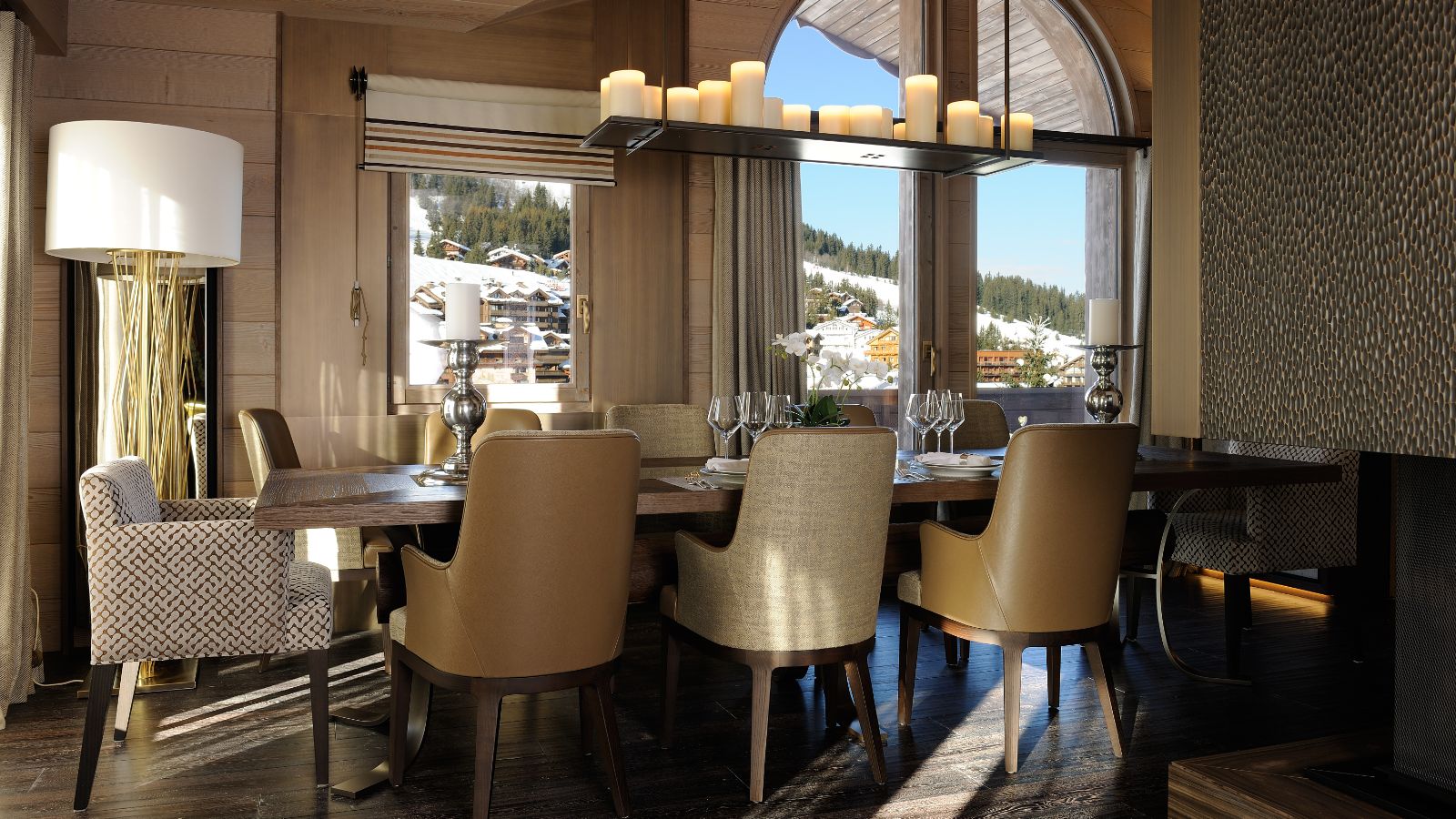 Luxury-ski-chalet- Courchevel- L'Empyree 1850-Oxford- ski-Dinning table.jpg