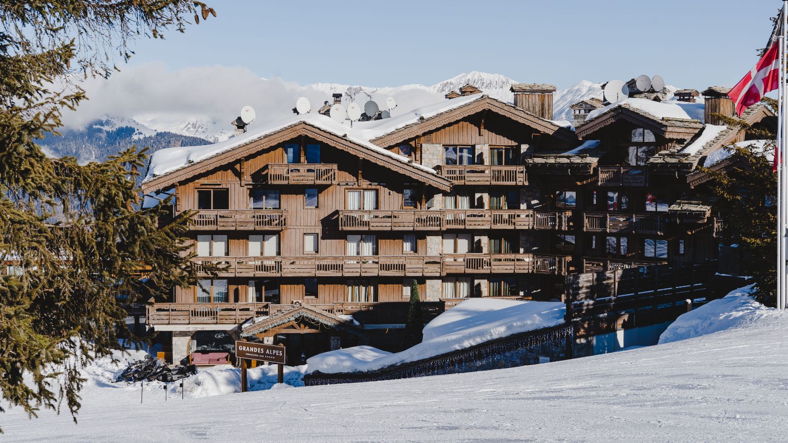 Luxury-ski-chalet- Courchevel- L'Empyree 1850-Oxford- ski-House view.jpg