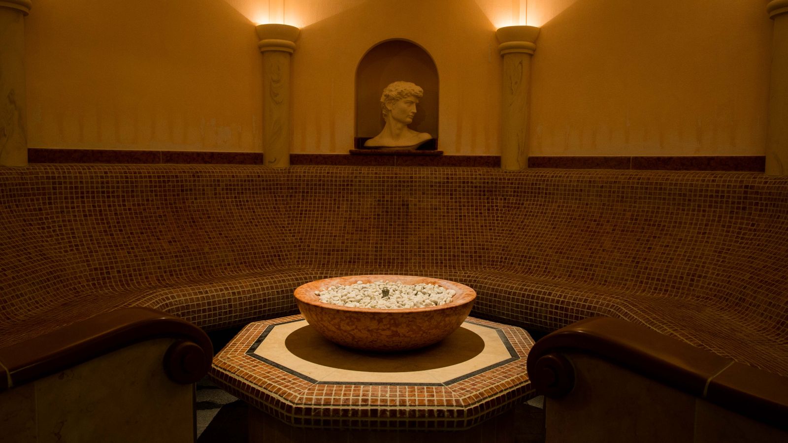 Luxury-Ski-Hotel-Gstaad-Le-Grand-Bellevue-Oxford-Ski-Spa (3).jpg